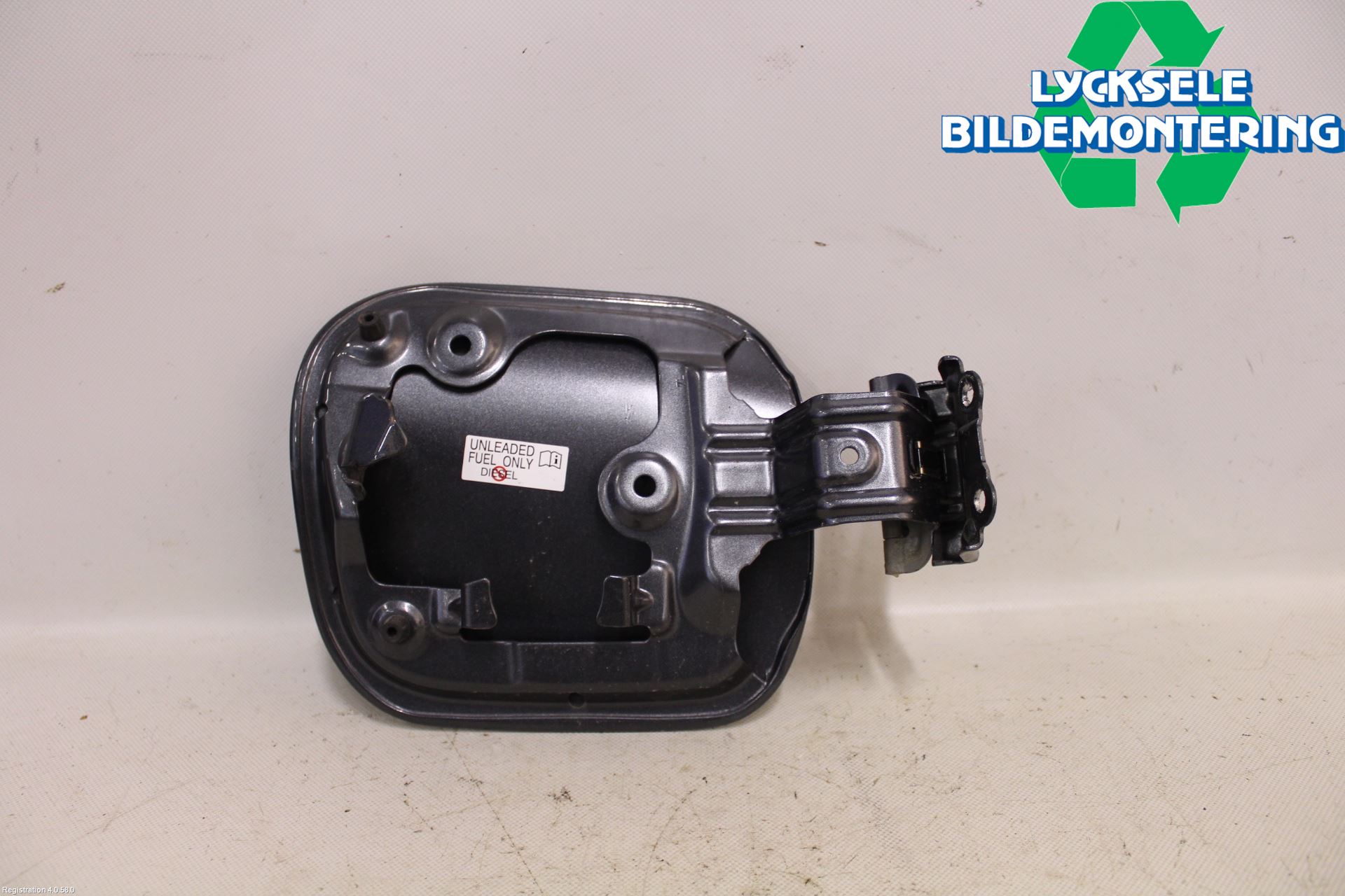 Toyota C-HR 16-23 Tanklucka