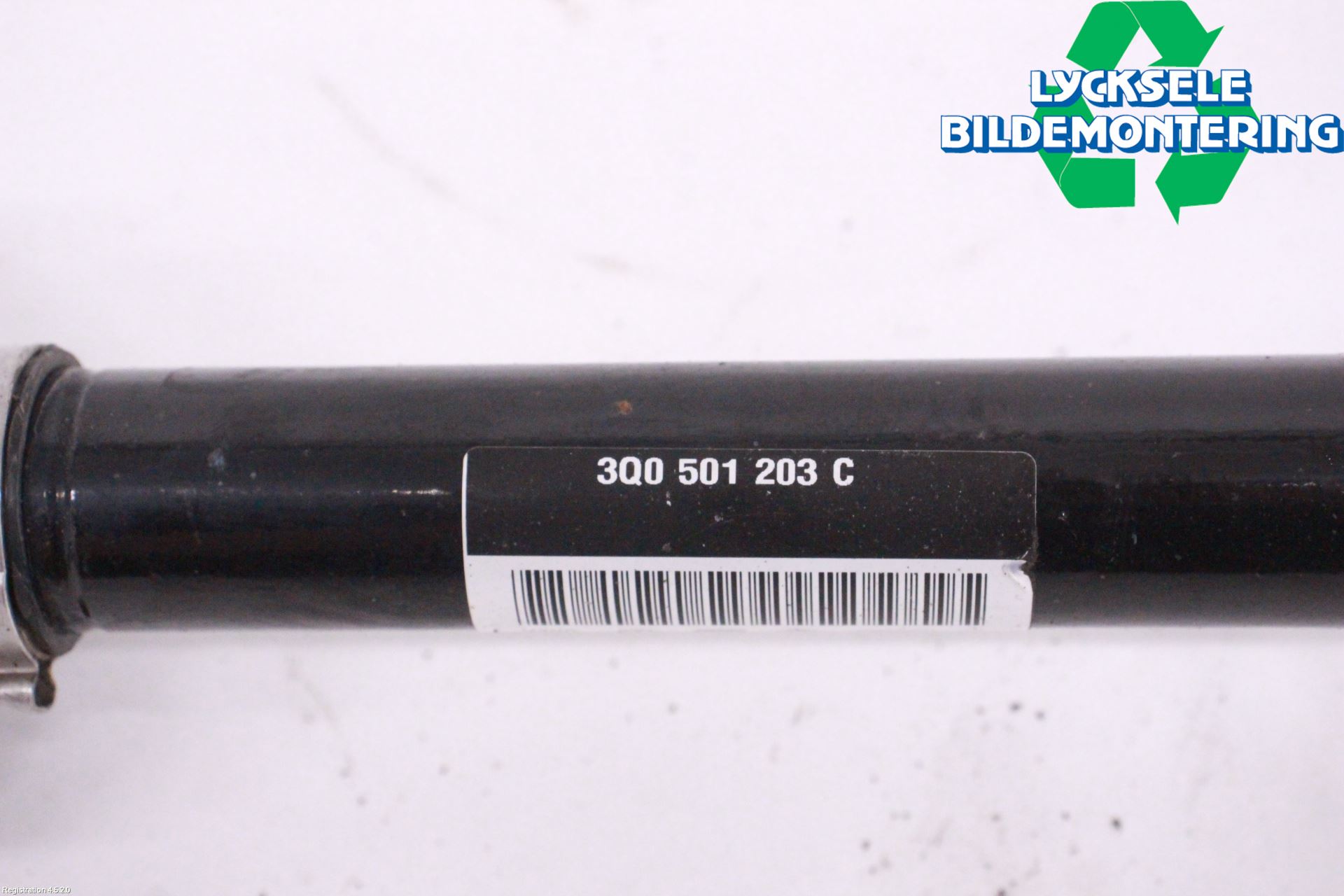 Volkswagen VW PASSAT 20-24 Drivaxel Bak Vänster