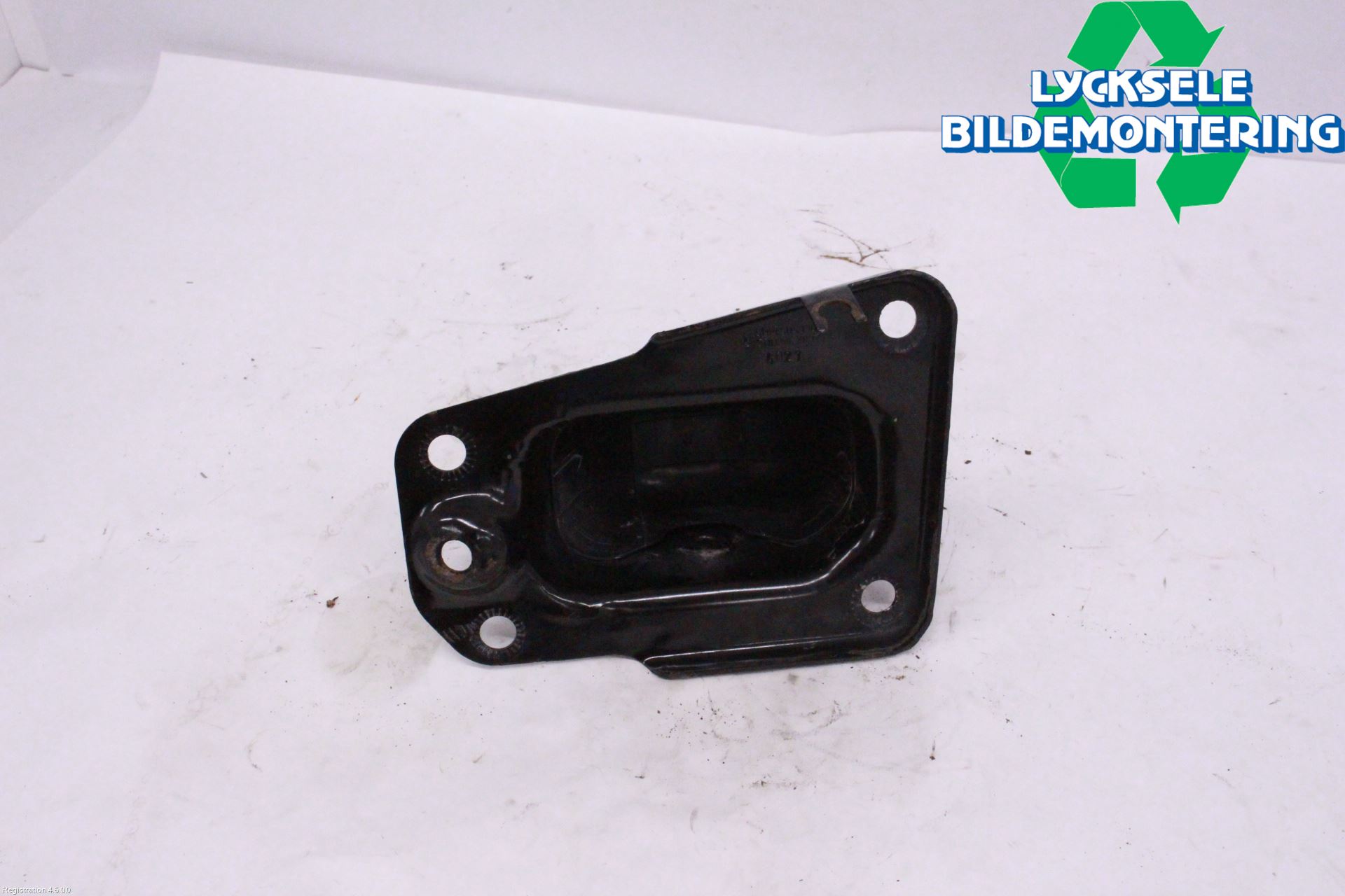 Volkswagen VW TIGUAN 16-24 Bärarm Bak Höger