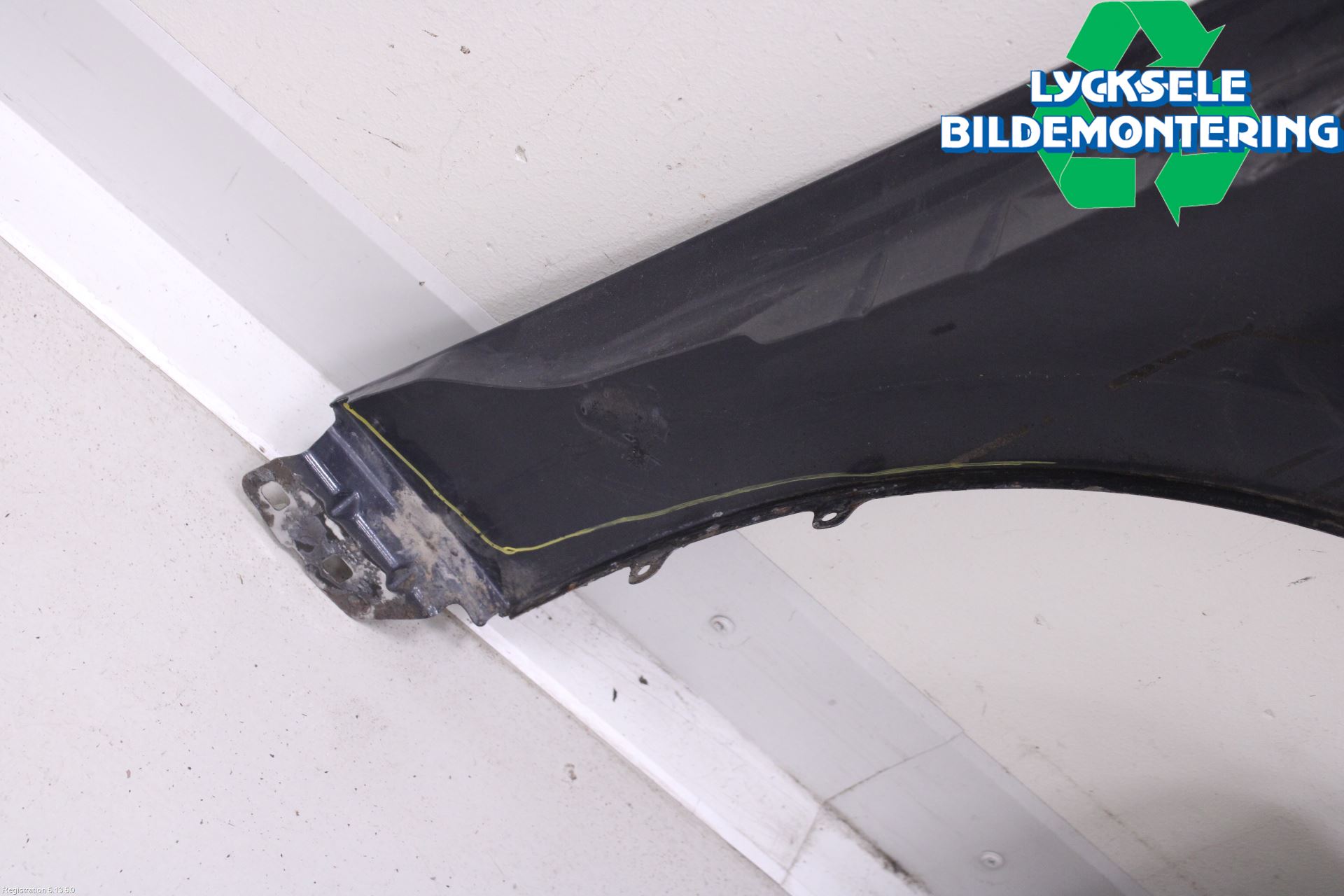 Ford FOCUS 11-14 Skärm Fram Vänster