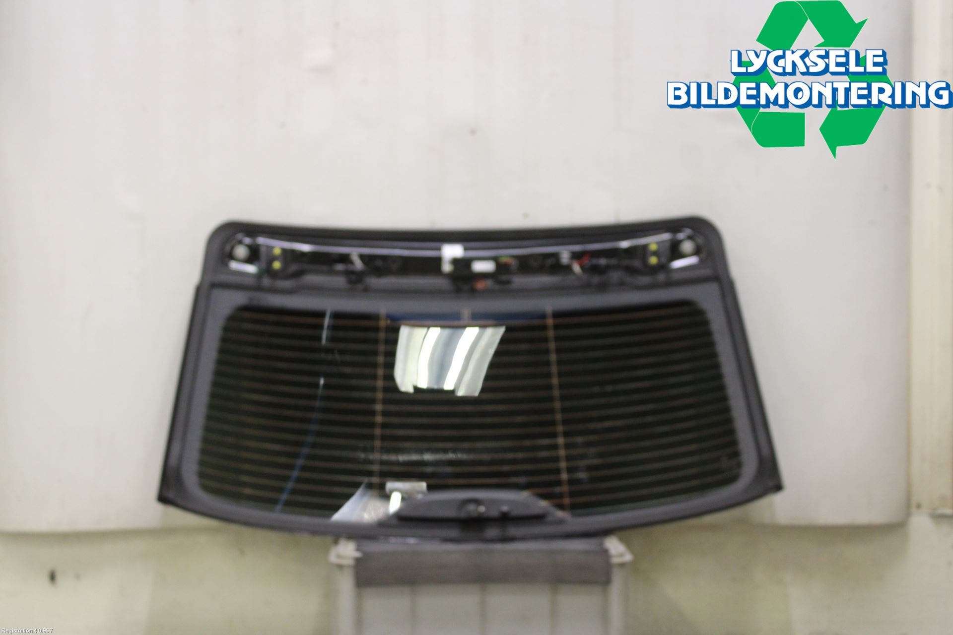 BMW 5 G30/G31/F90 17-23 Bakruta