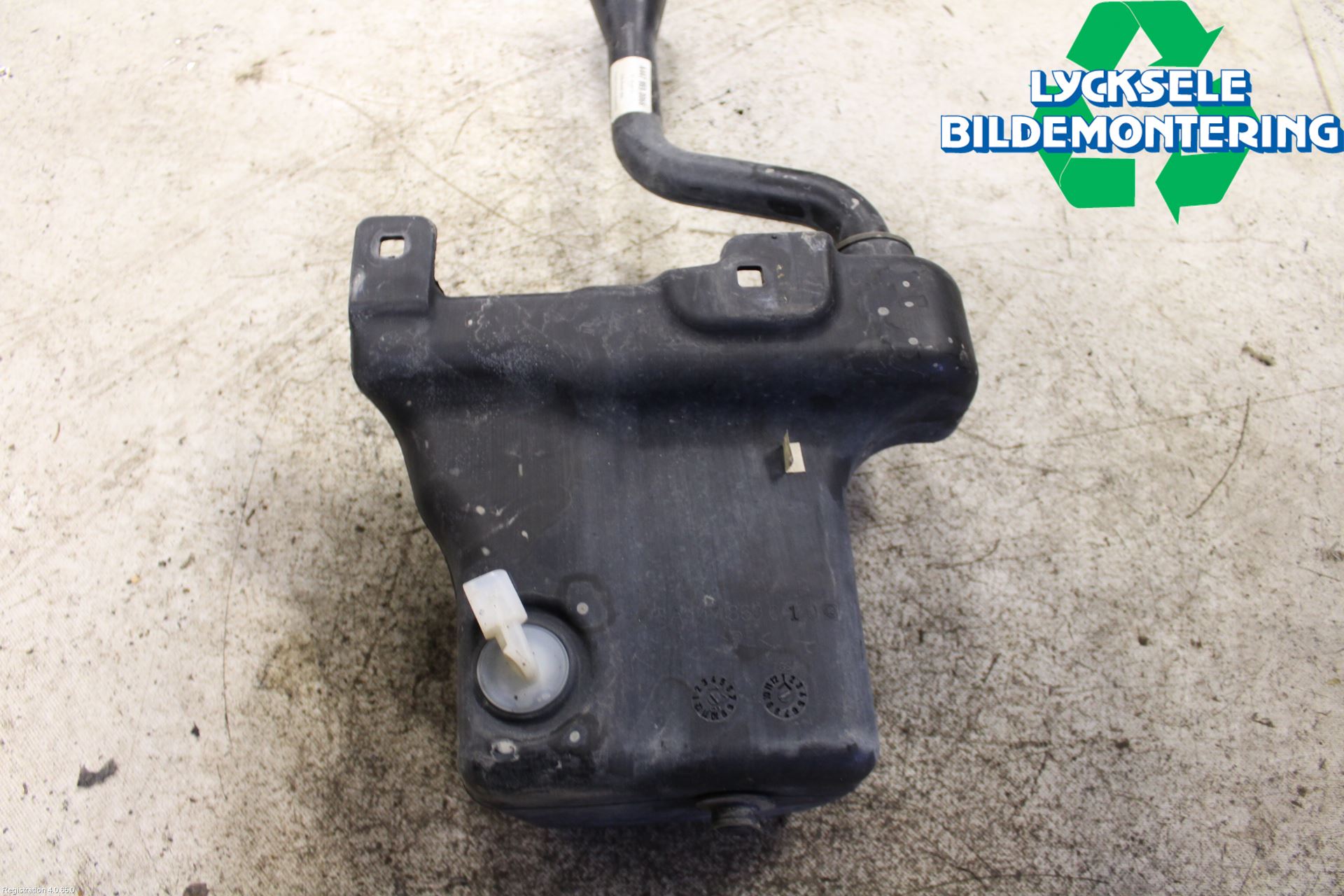 Mercedes-Benz MB VITO/V-KLASS (W640,W447,W448) 14- Spolartank Vindruta