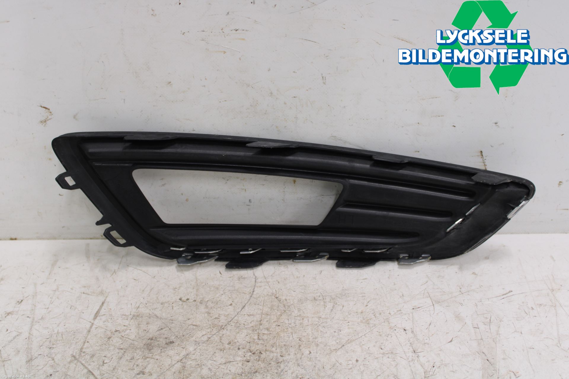 Ford FOCUS 15-18 Dimljussarg Fram