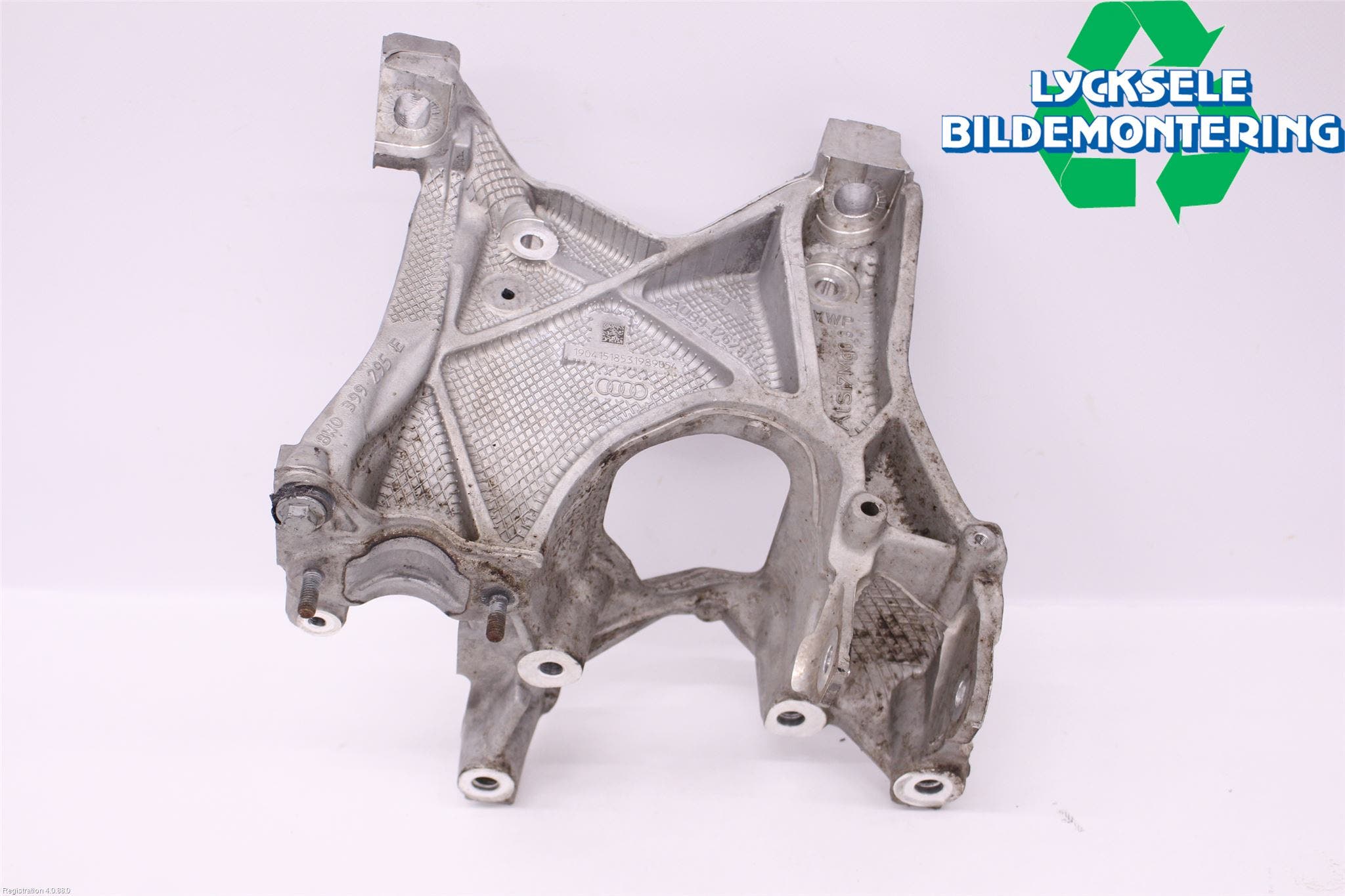 Audi A4 ALLROAD 17- Växellådsfäste