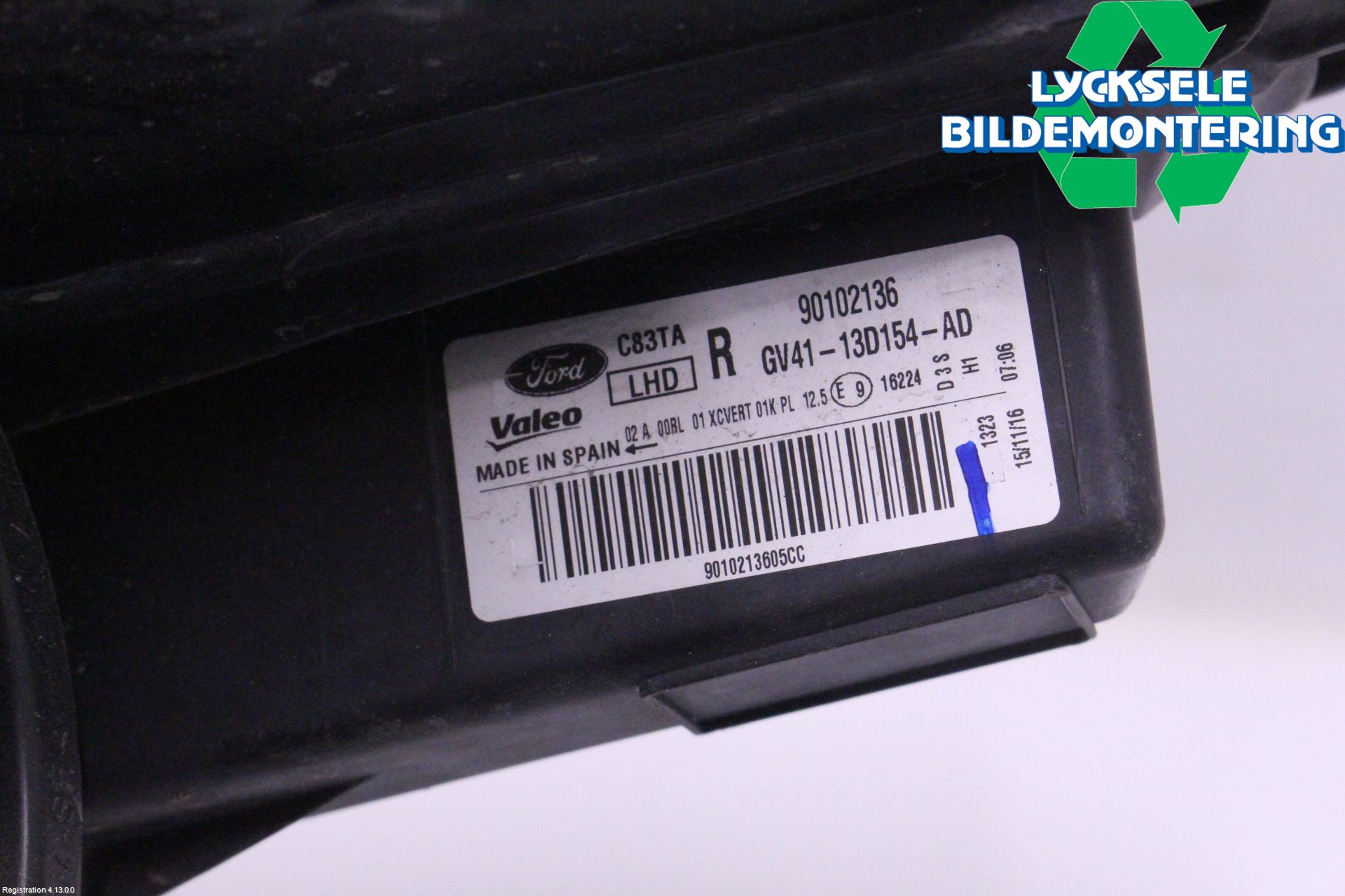 Ford KUGA 13-16 Strålkastare Höger