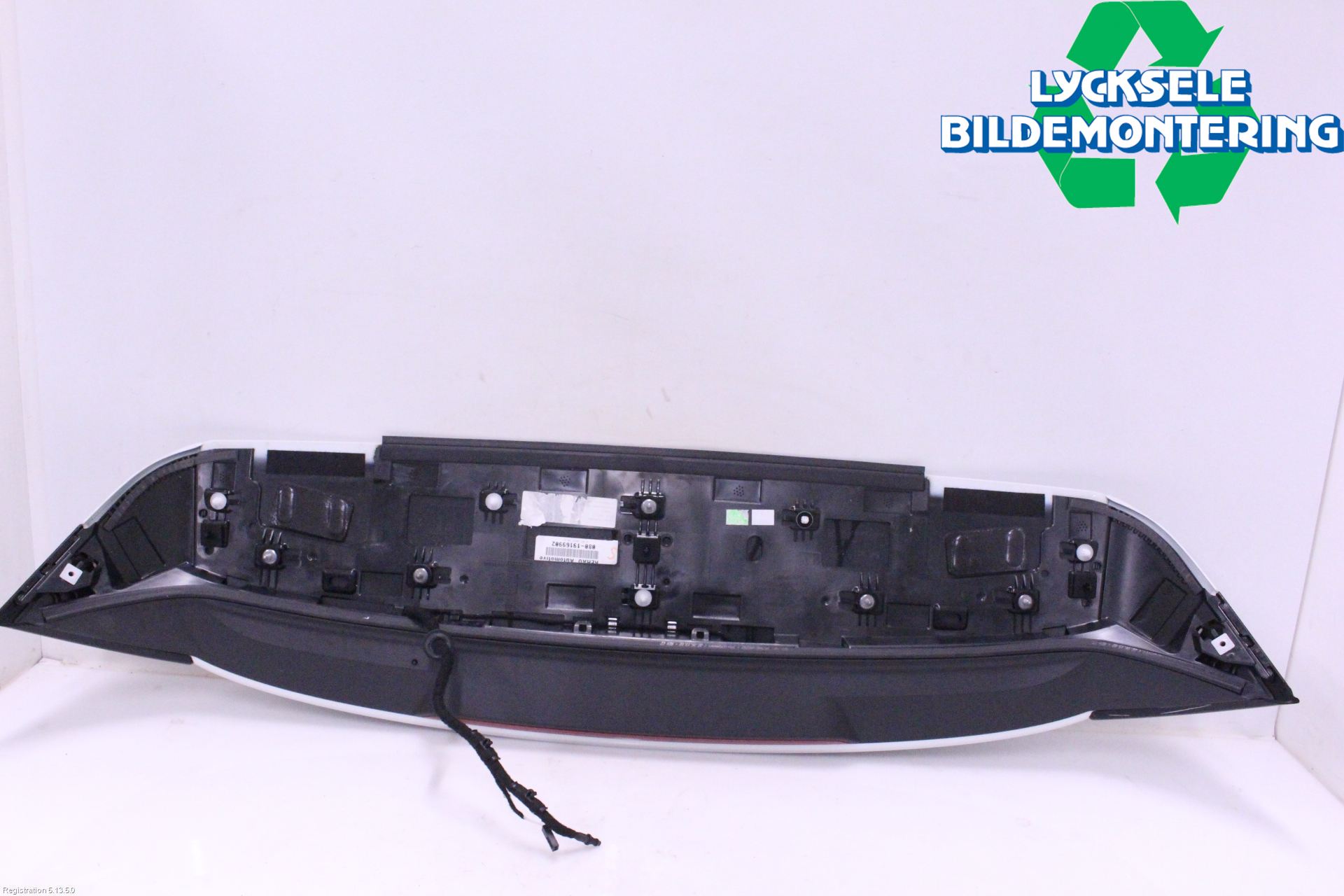 Volkswagen VW GOLF / E-GOLF VIII 20- Spoiler Baklucka
