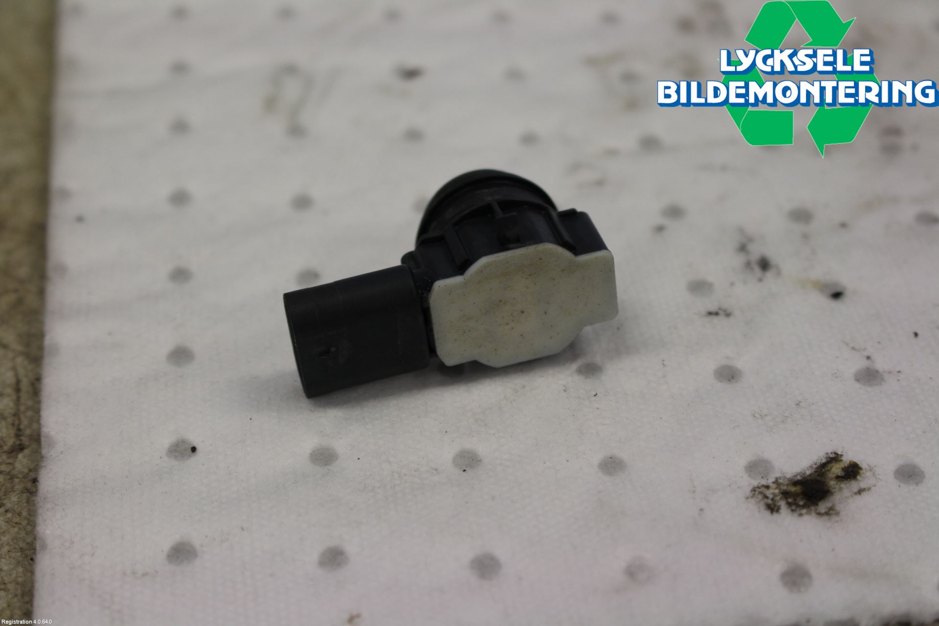 BMW 3 F30/F31/F80 12-19 Parkeringshjälp Backsensor