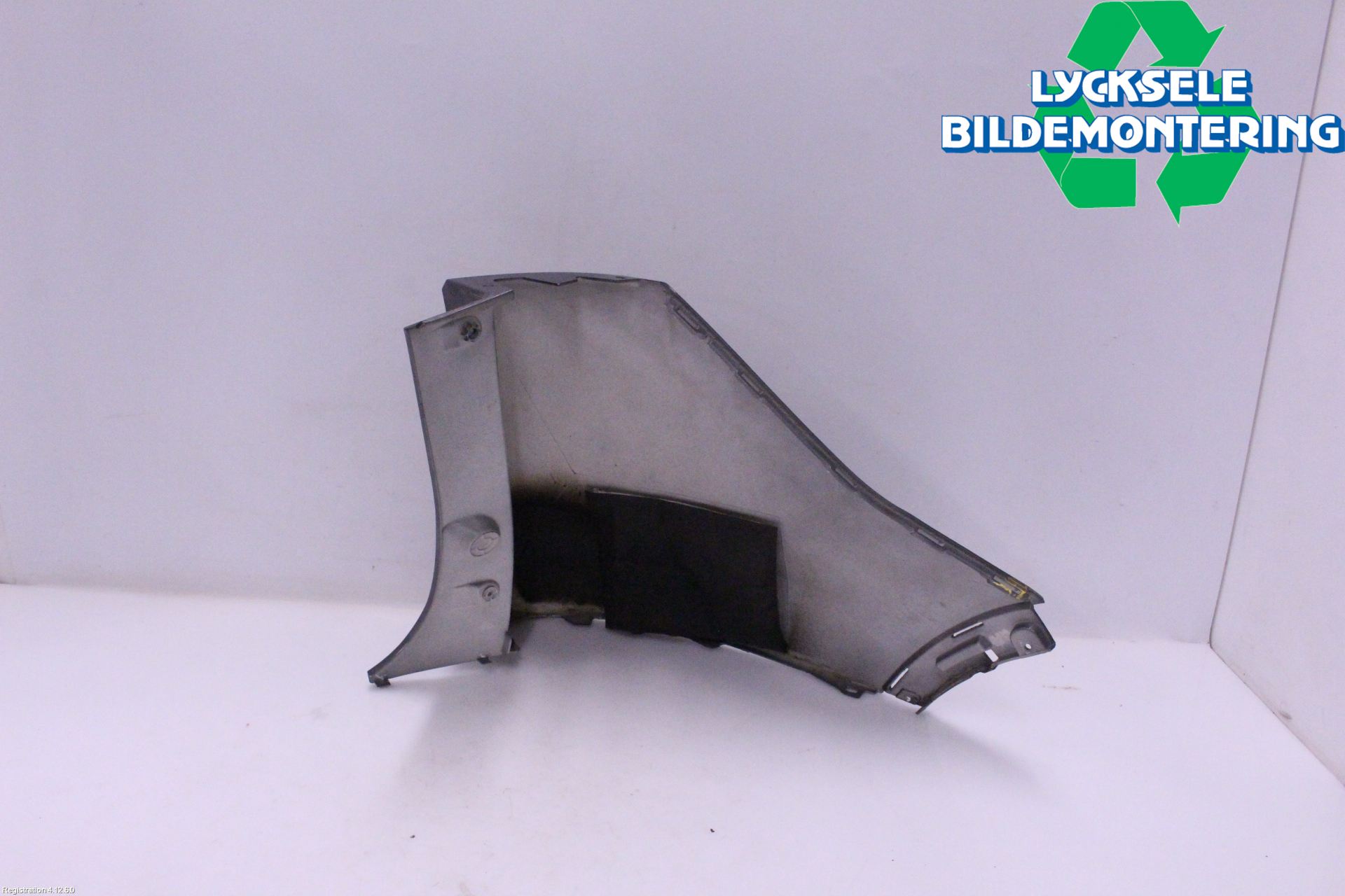 Ford KUGA 13-16 Stötfångardel Bak Vä