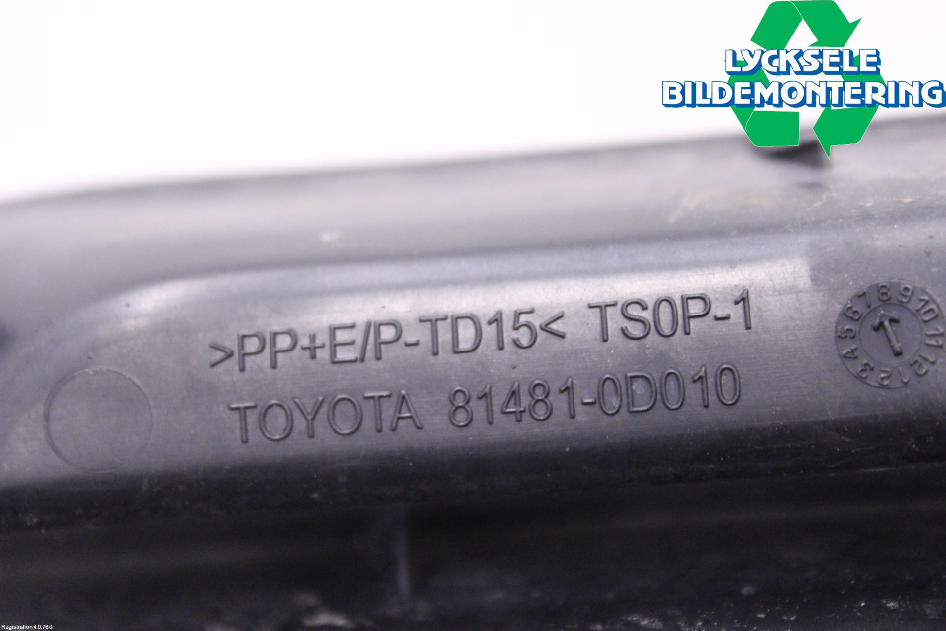 Toyota YARIS XP90 06-11 Grilldel Höger
