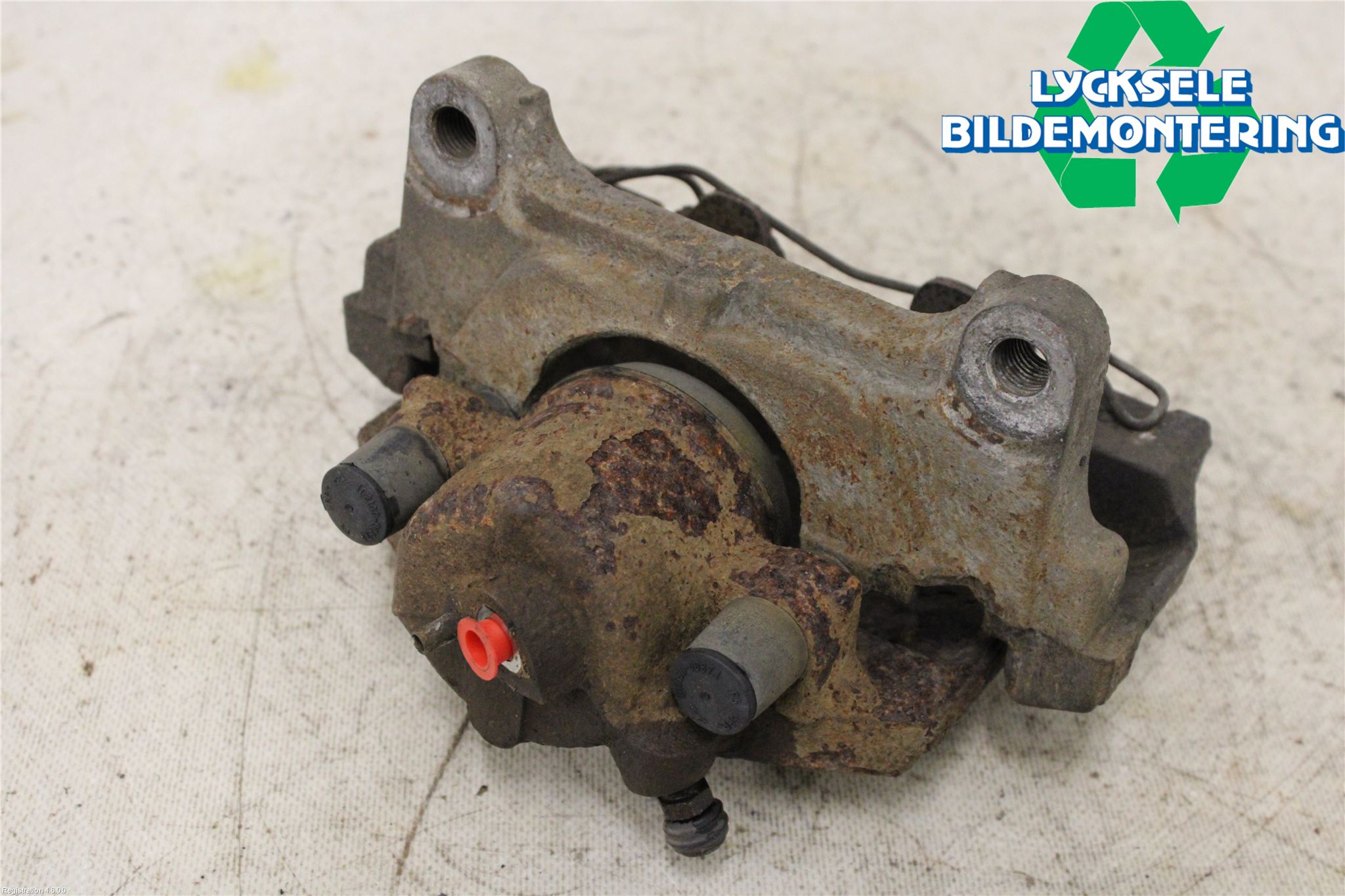 Volkswagen VW PASSAT 11-14 Bromsok Fram Vänster