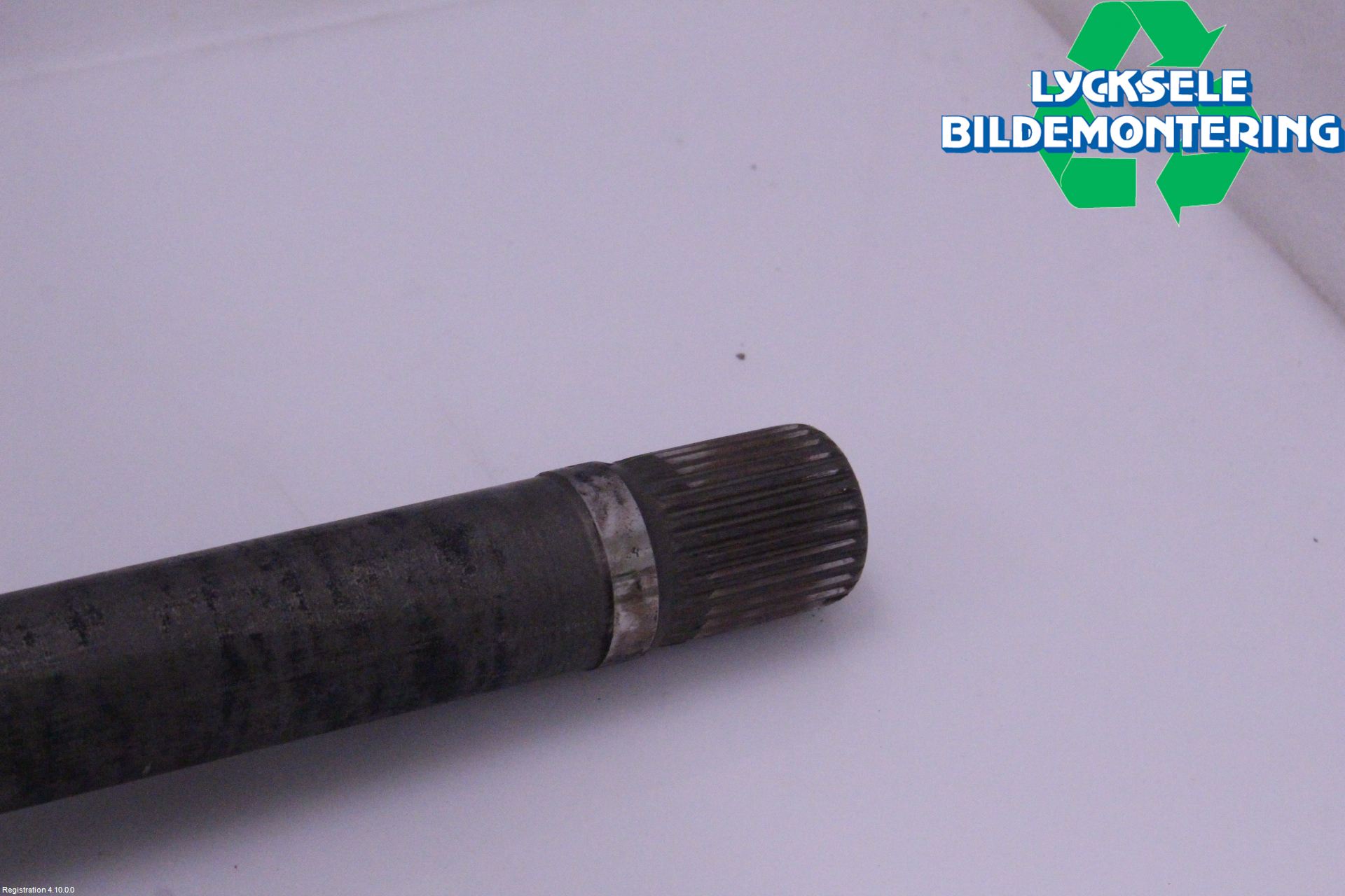 Volvo XC70 08-13 Drivaxel Fram Höger