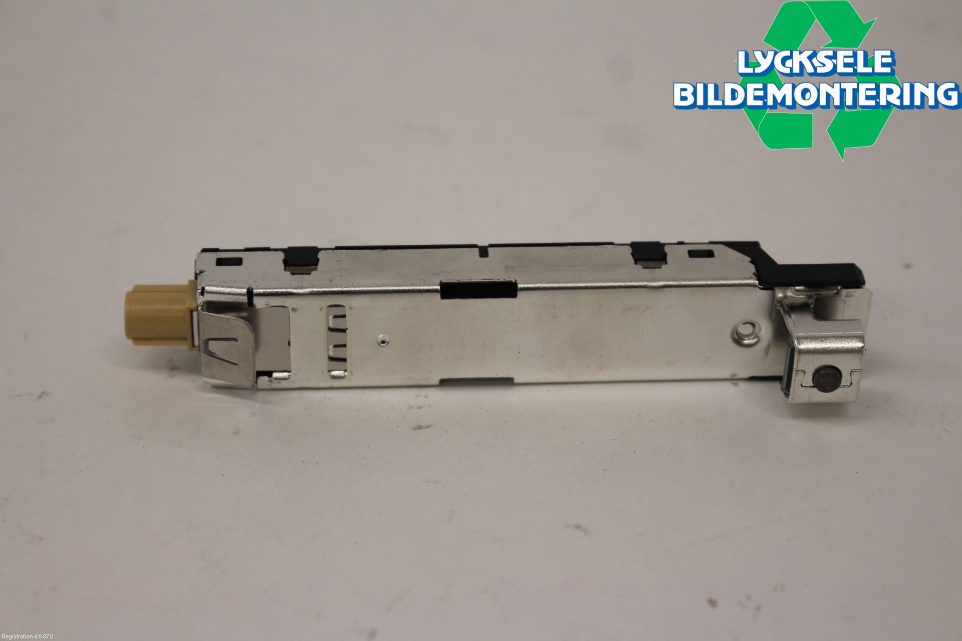 Audi A6 F2/C8 19- Antennförstärkare