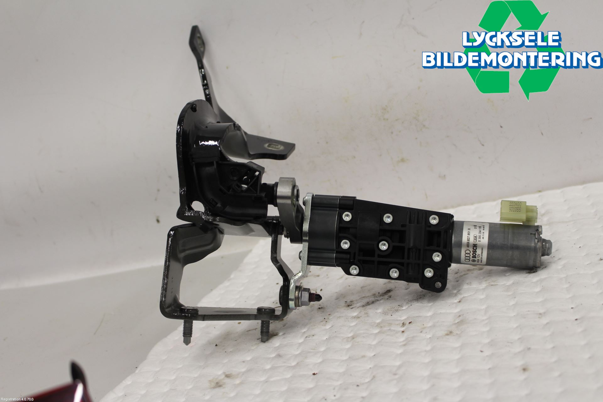 Audi A6 F2/C8 19- Bakluckeöppnare Automatisk