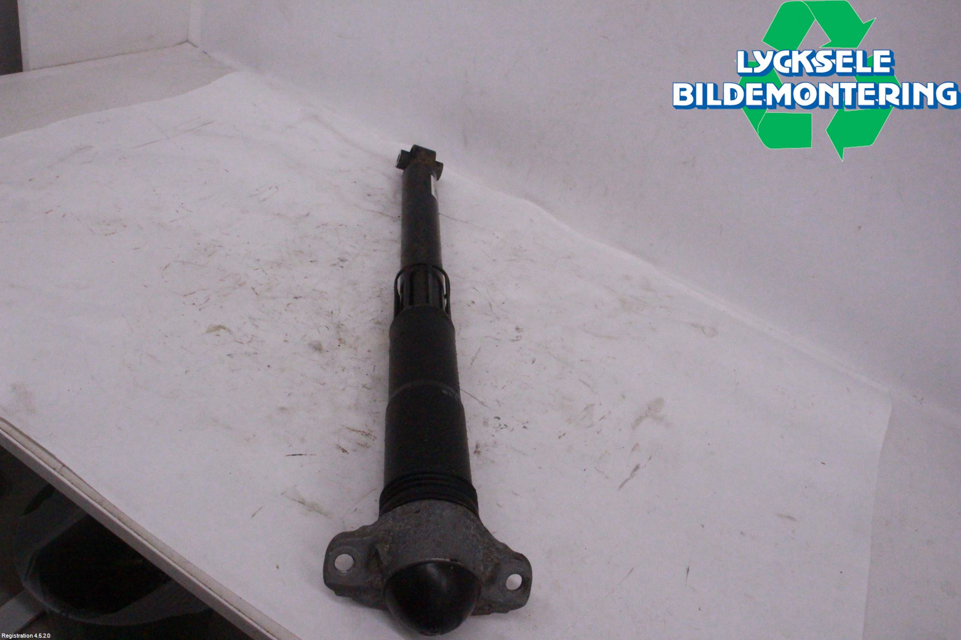 Volkswagen VW PASSAT 20-24 Stötdämpare Bak