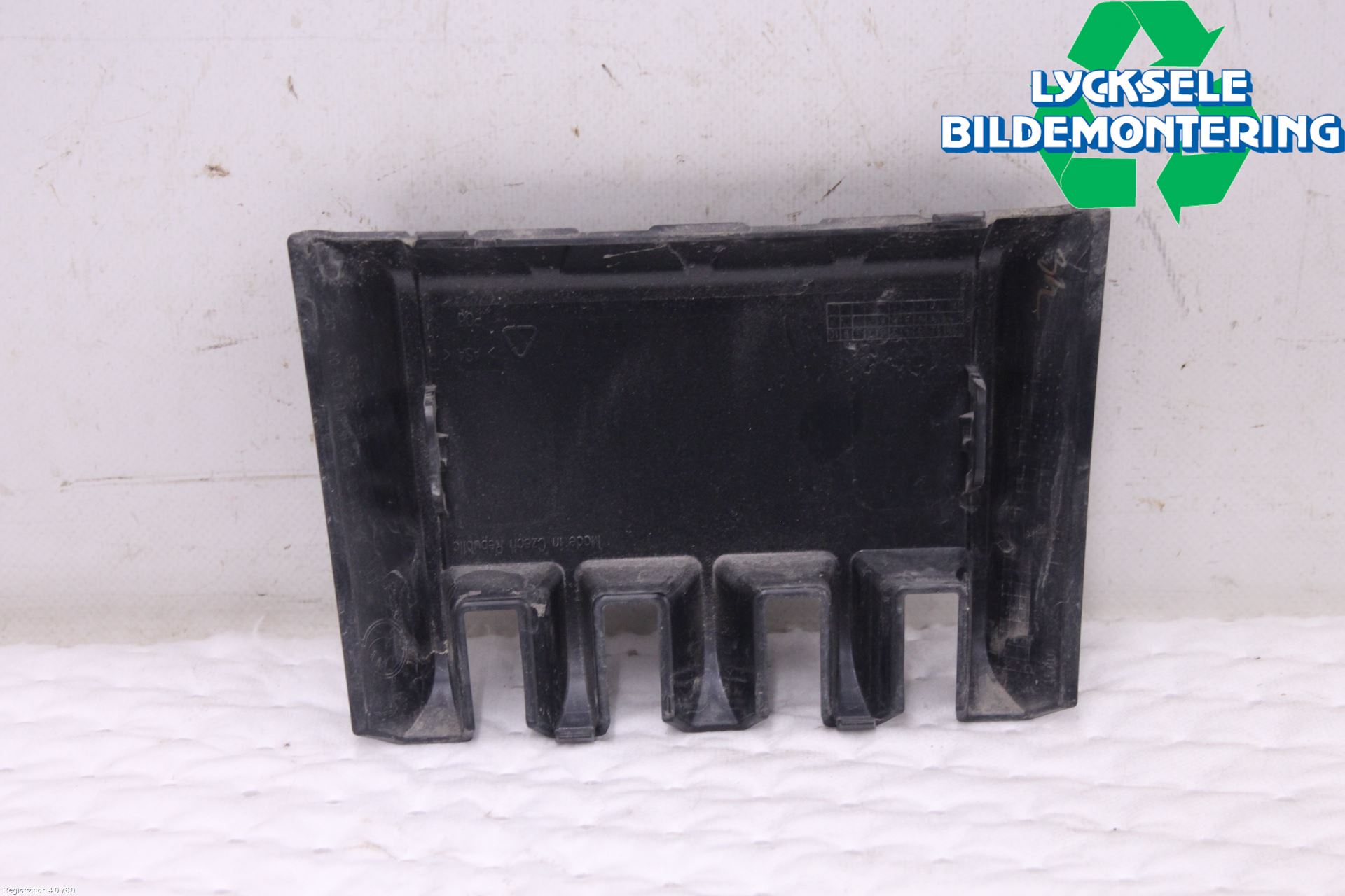 Skoda SCALA 19- Stötfångardel Fram Mitt