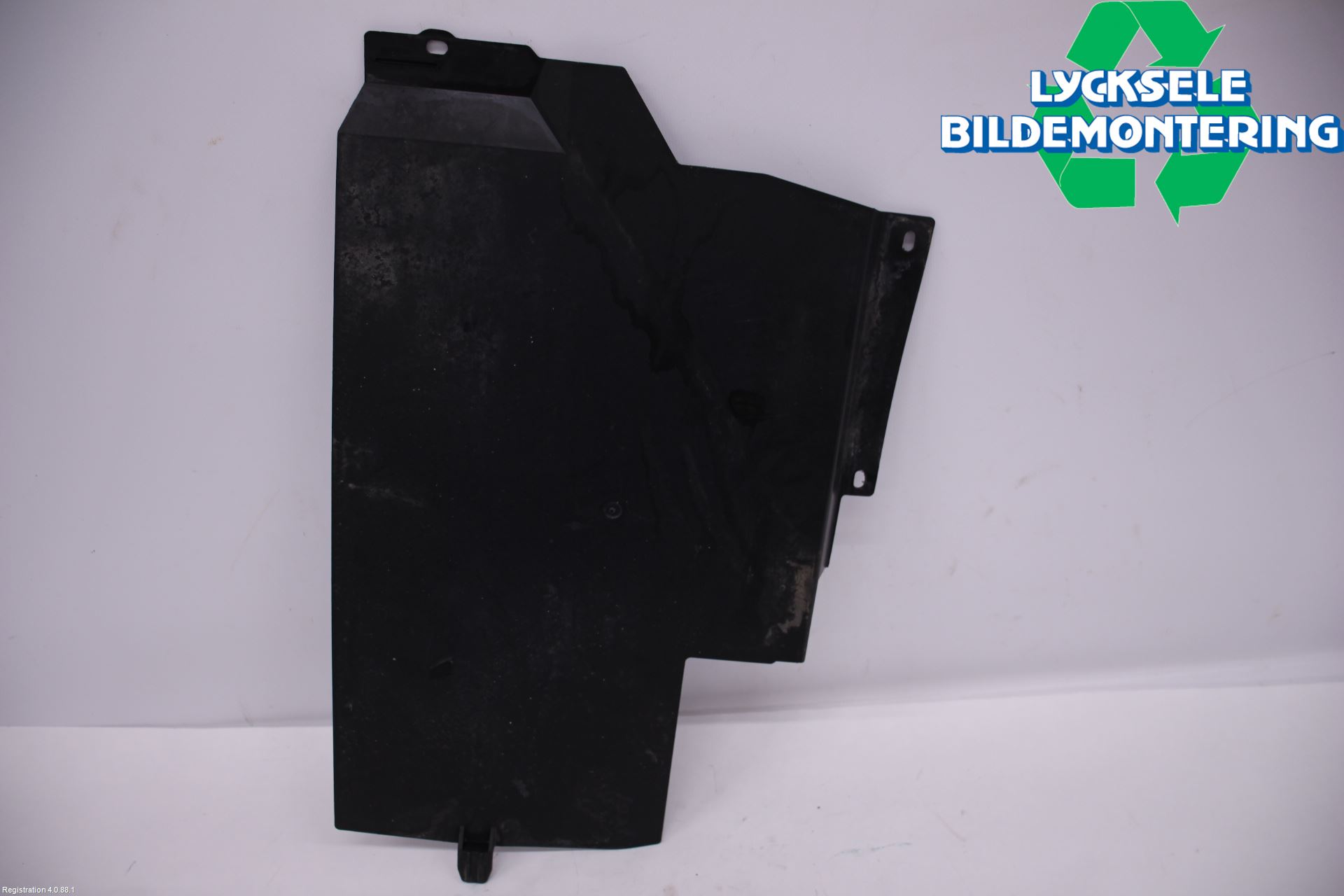 Volvo 940 91-98 Kylarfäste-Ram-Balk