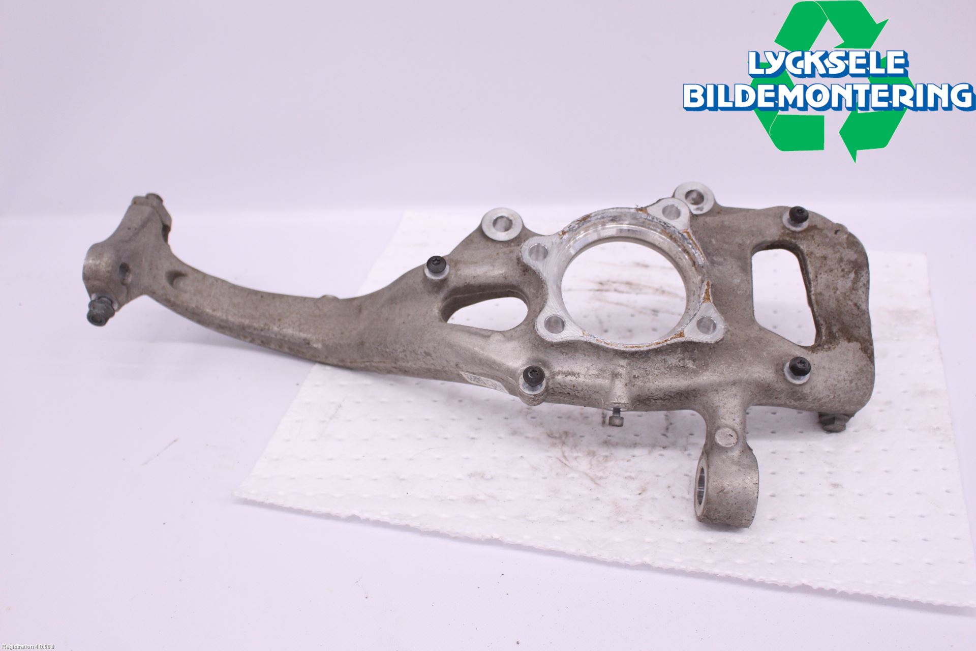 Audi A6 F2/C8 19- Styrspindel Lagerhus Vä