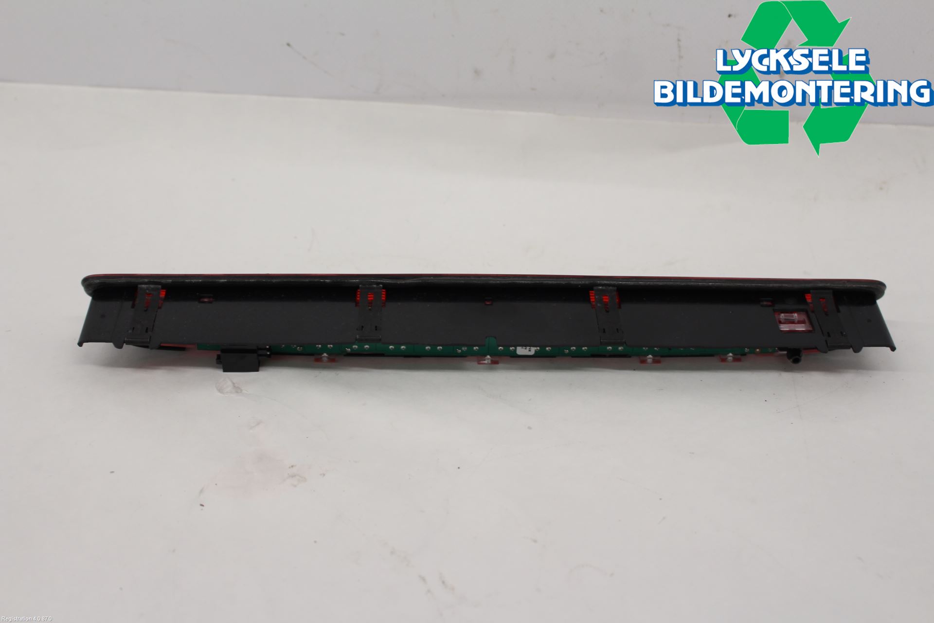 Volkswagen VW TIGUAN 16-24 Bromsljus Bakruta