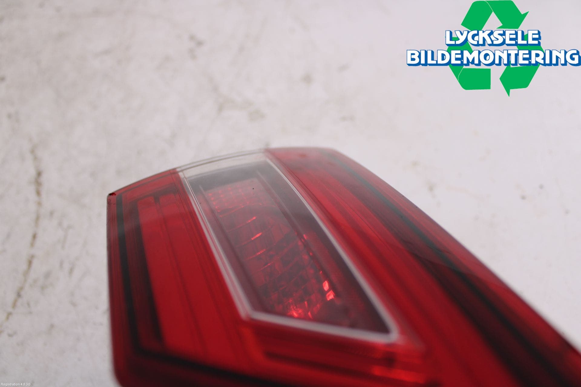 Renault CLIO IV 12-16 Bakljus Lucka Vä