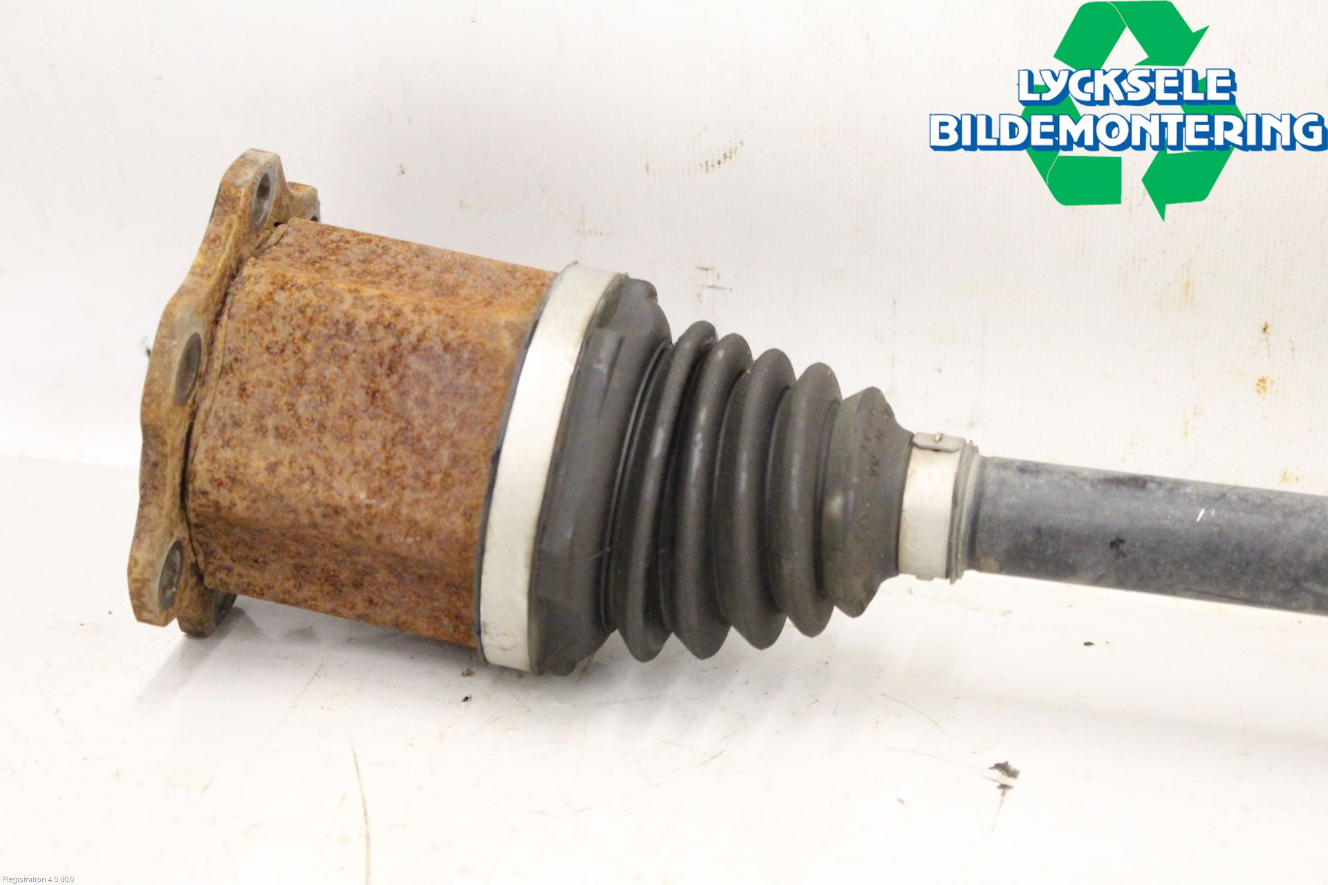 Volkswagen VW POLO VI 18->> Drivaxel Fram Höger