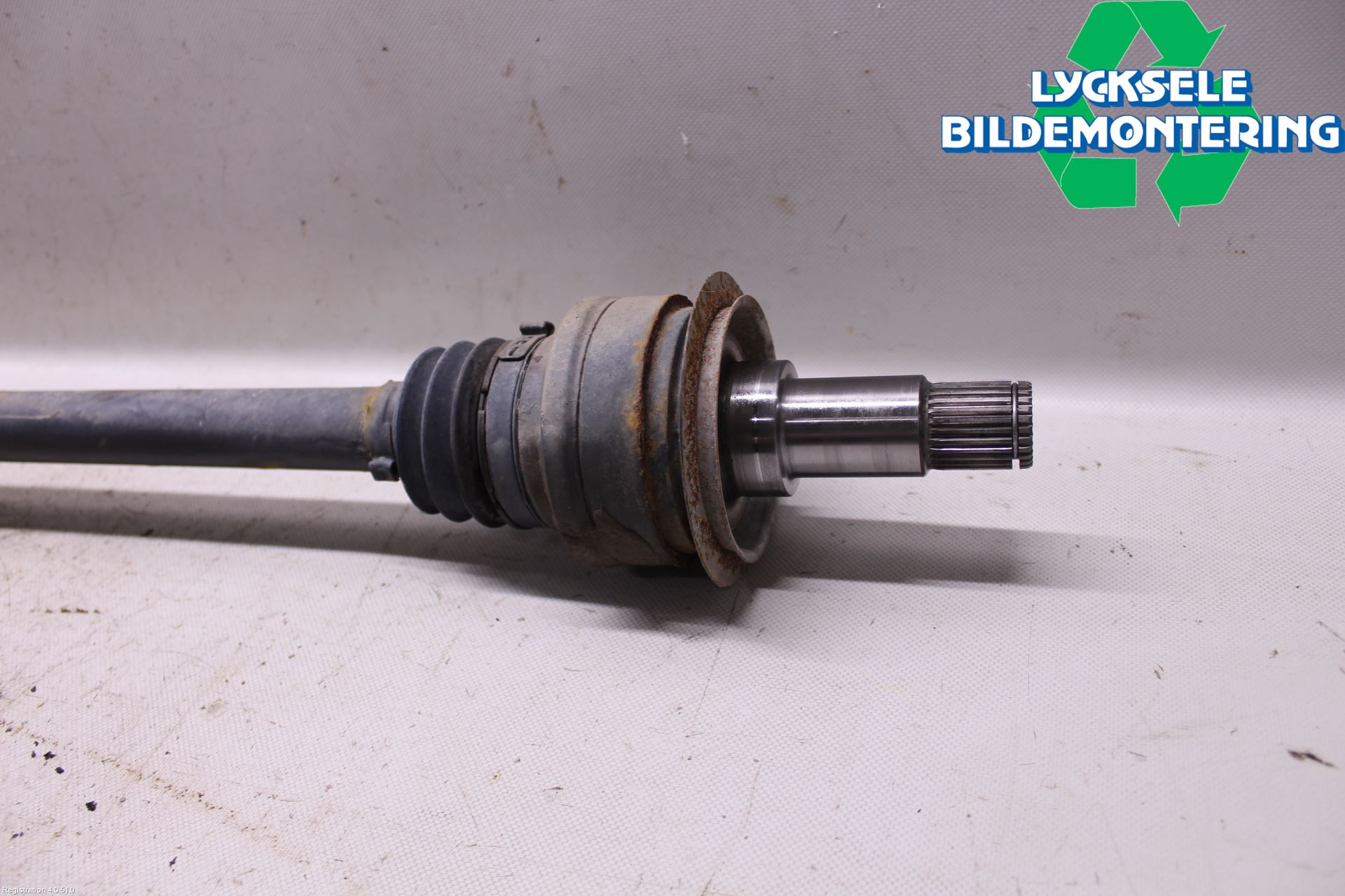 Mercedes-Benz MB C-KLASS (W205) 14-21 Drivaxel Bak Höger
