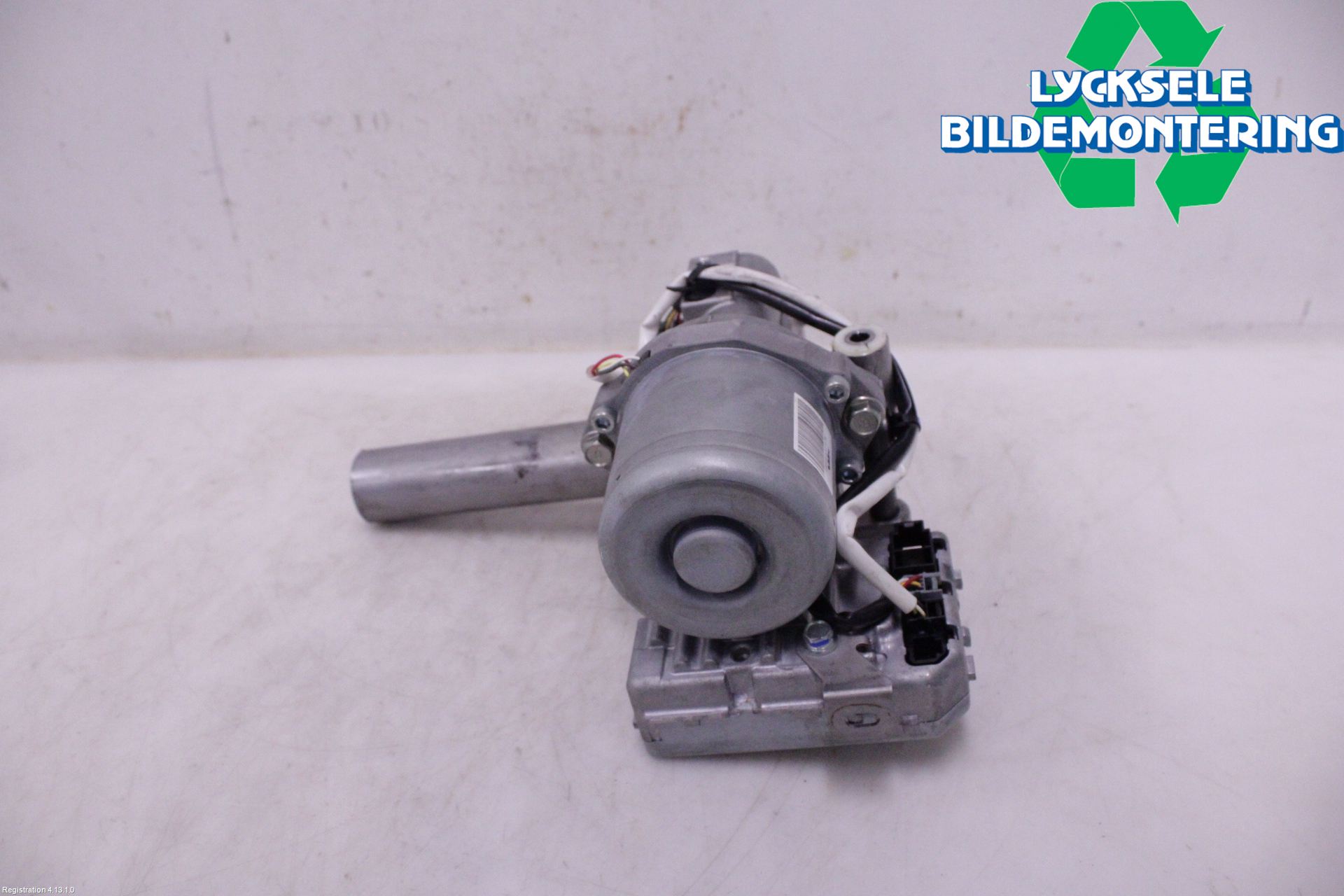 Nissan QASHQAI 14-17 Rattaxelagg Med Inb Servo