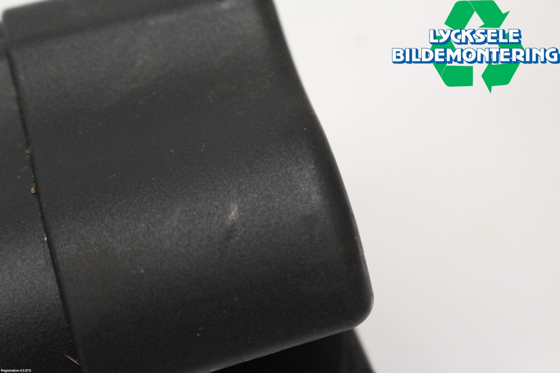 Audi A6 F2/C8 19- Lastnät