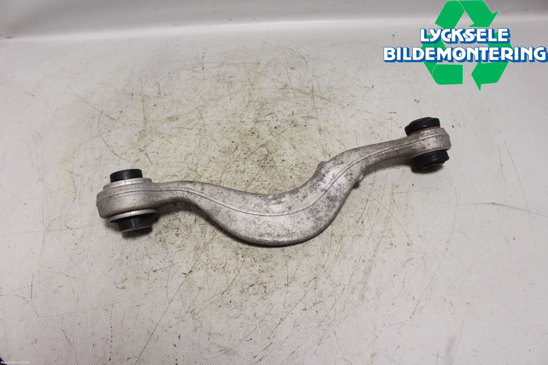 BMW 5 G30/G31/F90 17-23 Bärarm Bak Höger