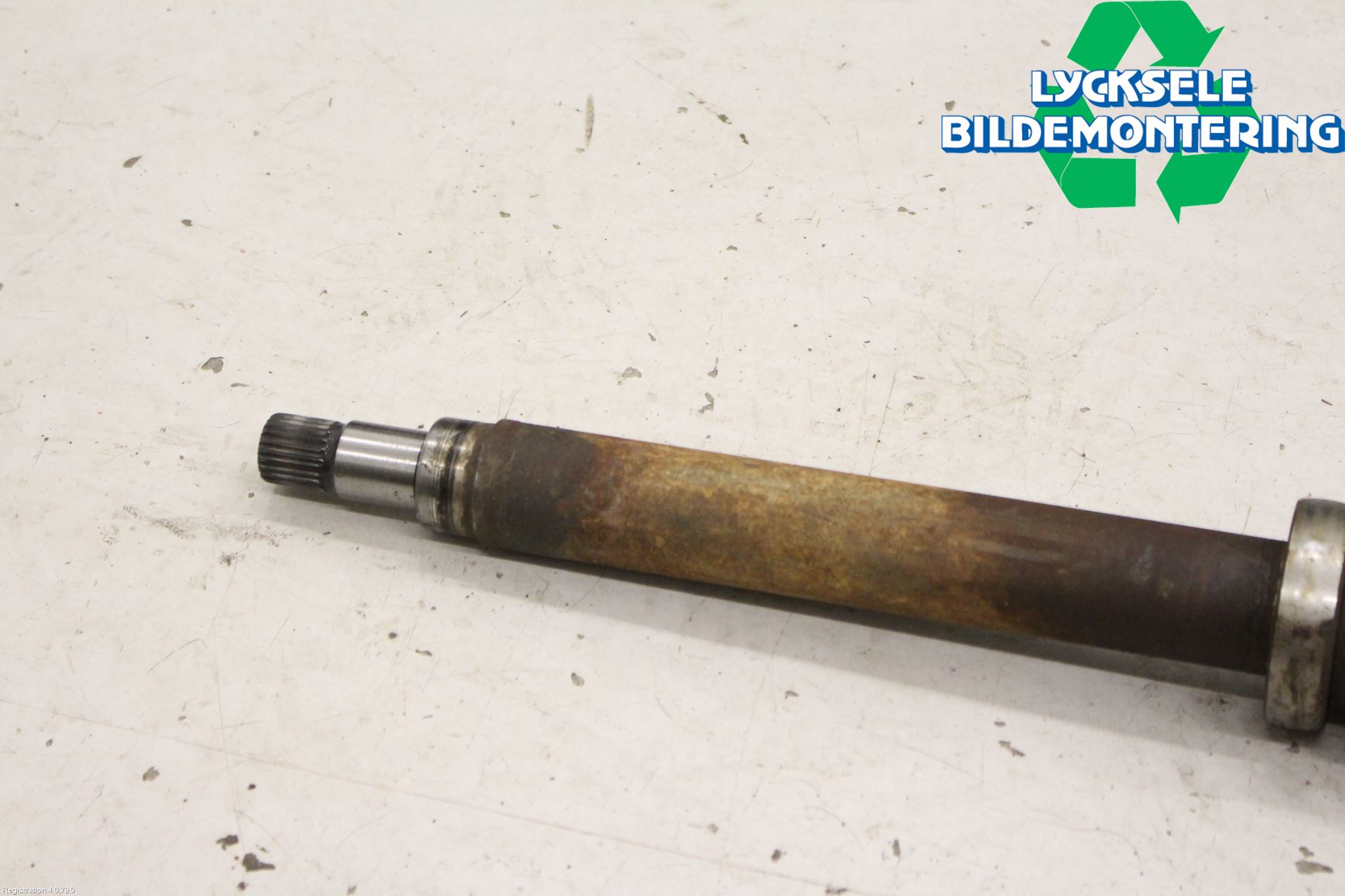 Ford FIESTA 13-17 Drivaxel Fram Höger