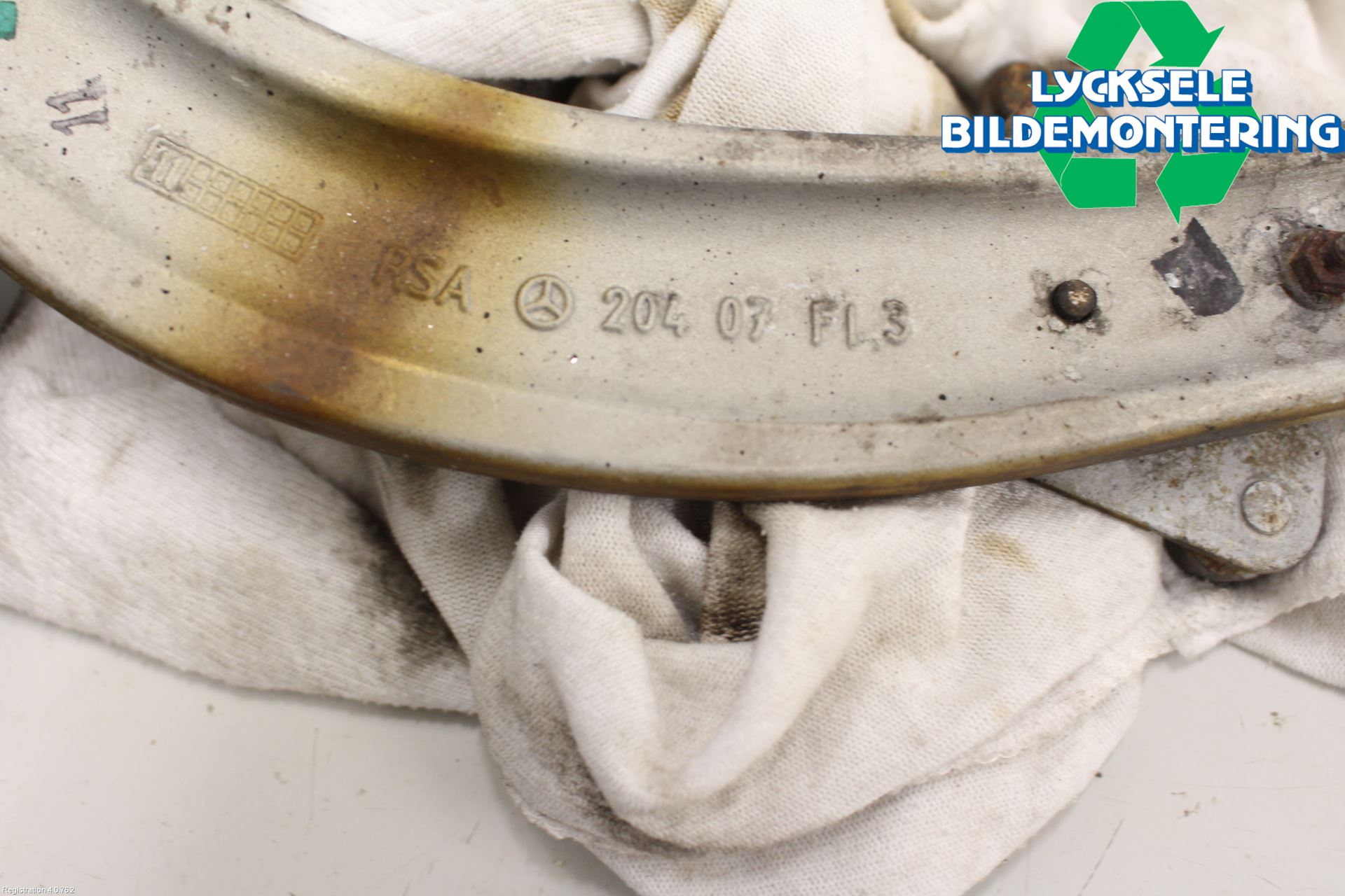 Mercedes-Benz MB E-KLASS (W212) 09-16 Bärarm Bak Övre Vänster