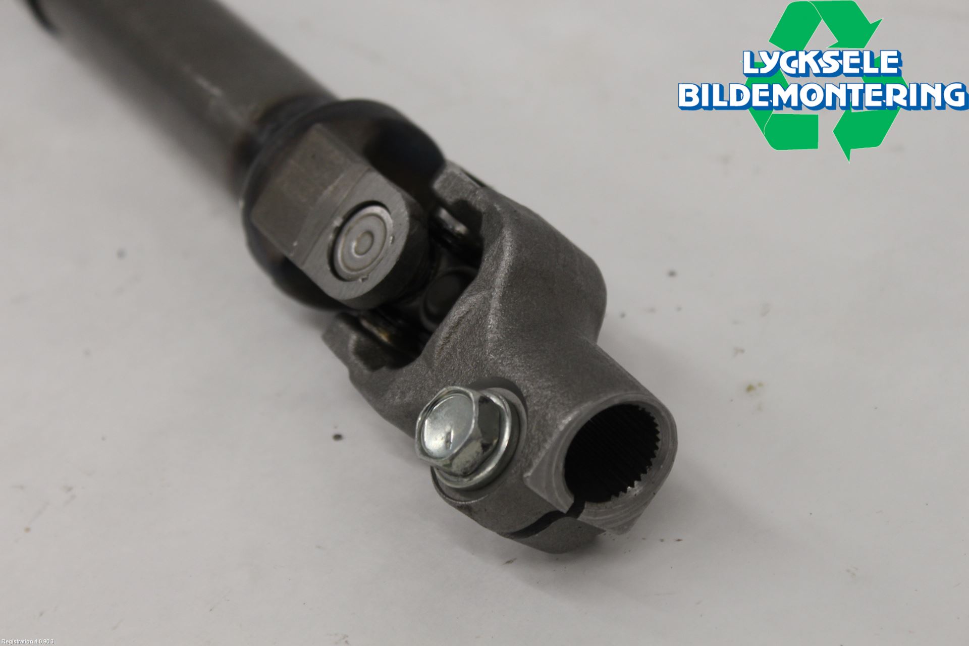 Toyota COROLLA 19- Rattaxelknut