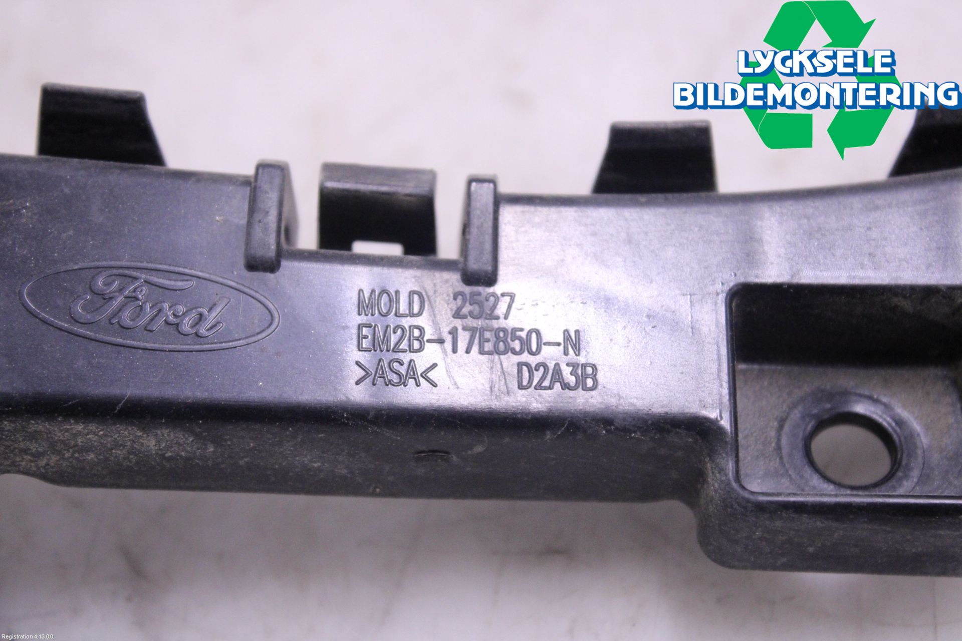 Ford GALAXY 06-15 Stötfångarfäste Bak Hö