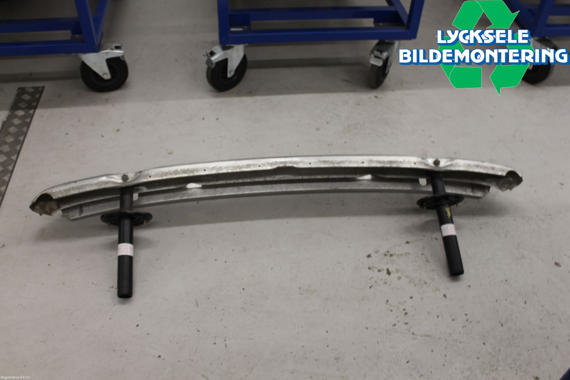 BMW 7 E38      93-01 Stötfångarbalk Bak