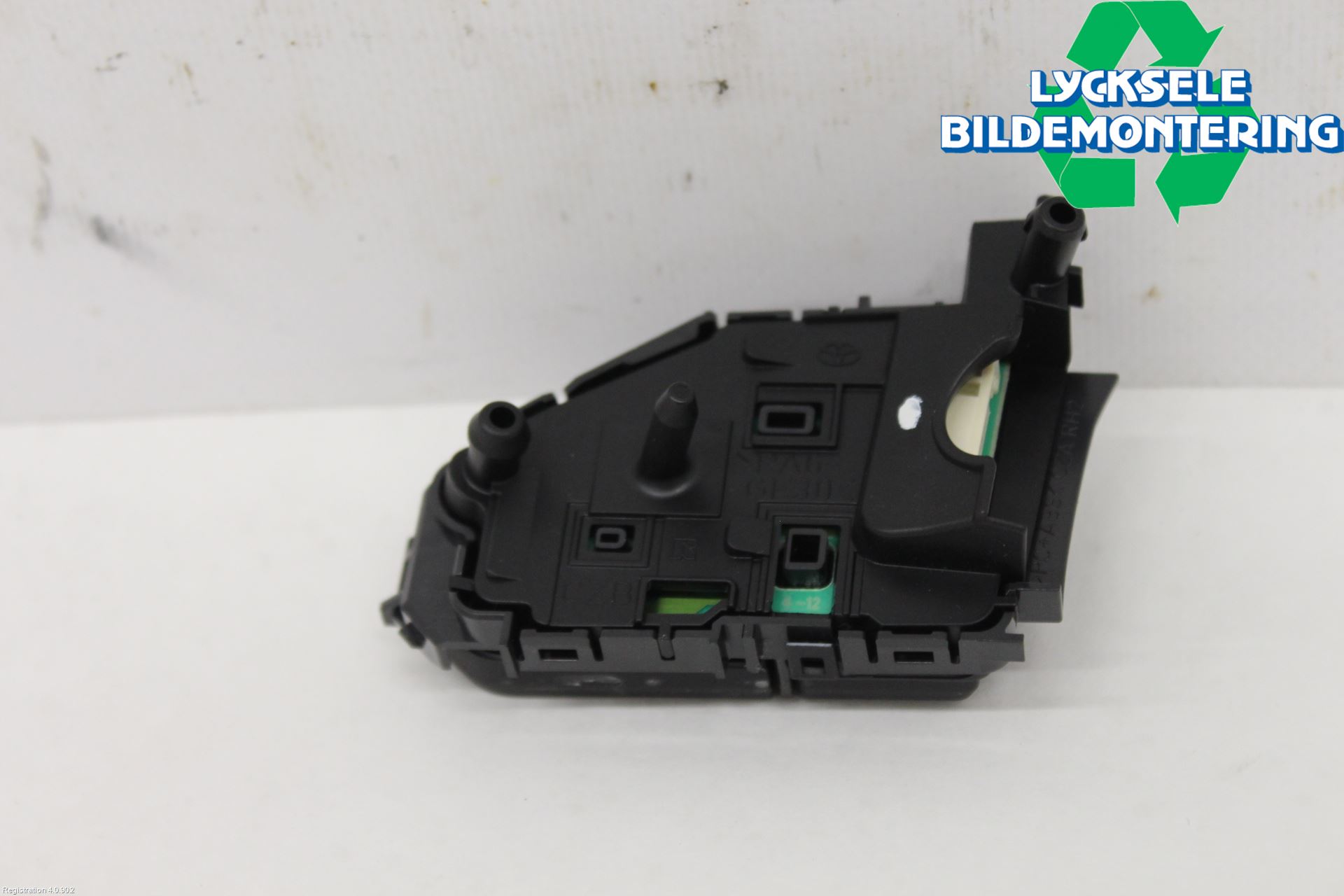 Toyota YARIS CROSS XP21 21- Spak-Rattreglage Radio