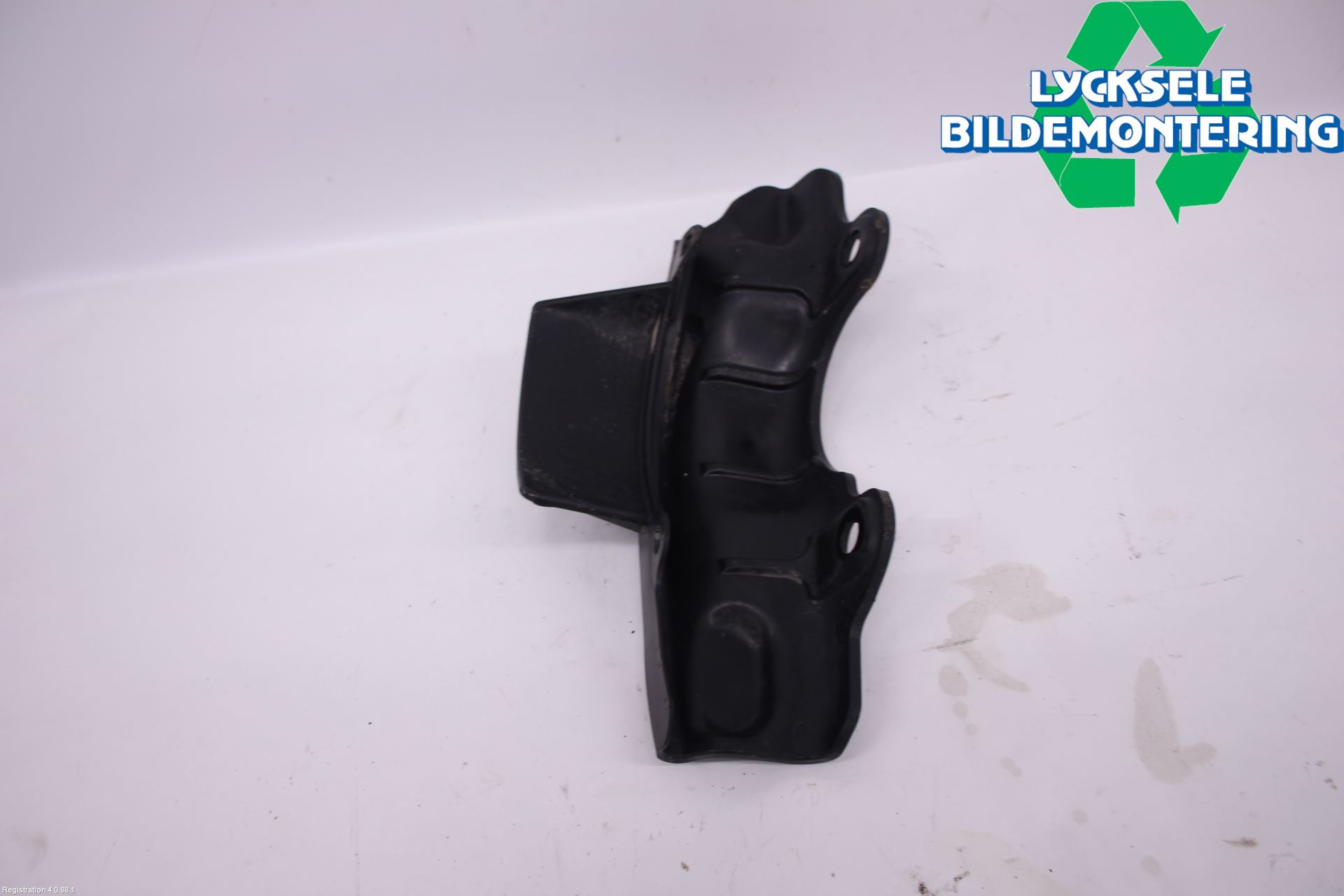 Volkswagen VW TIGUAN 16-24 Stänkskydd