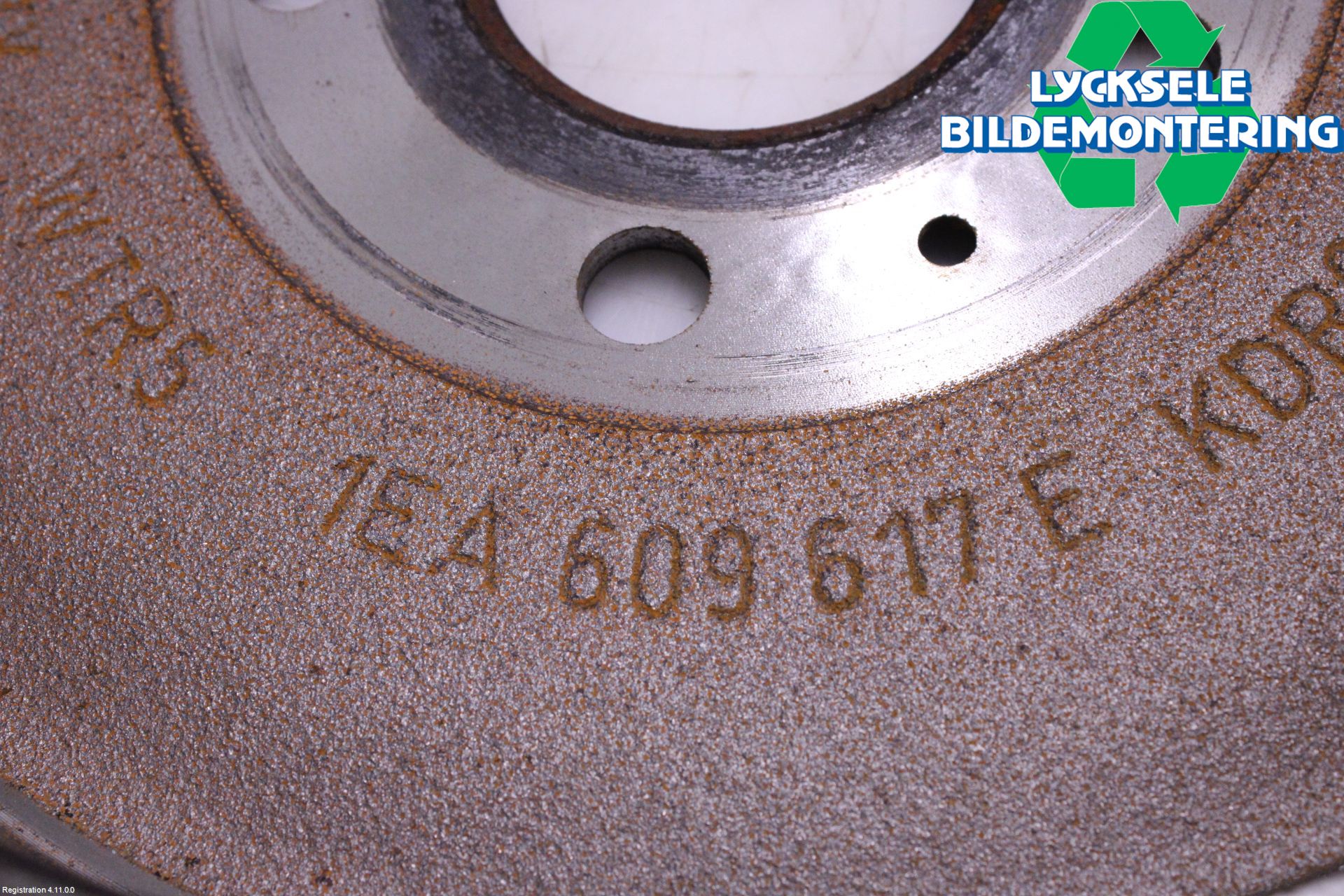 Audi Q4 E-TRON FZ 22- Bromstrumma Bak