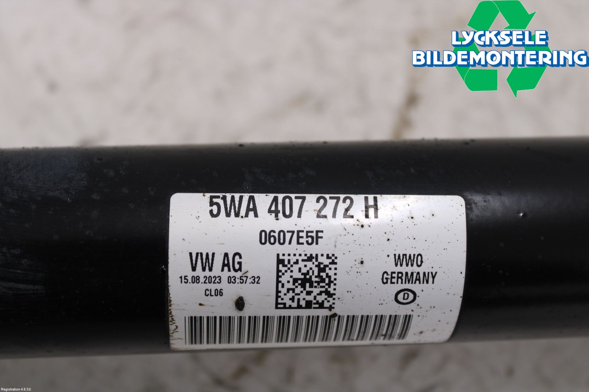 Volkswagen VW GOLF / E-GOLF VIII 20- Drivaxel Fram Höger