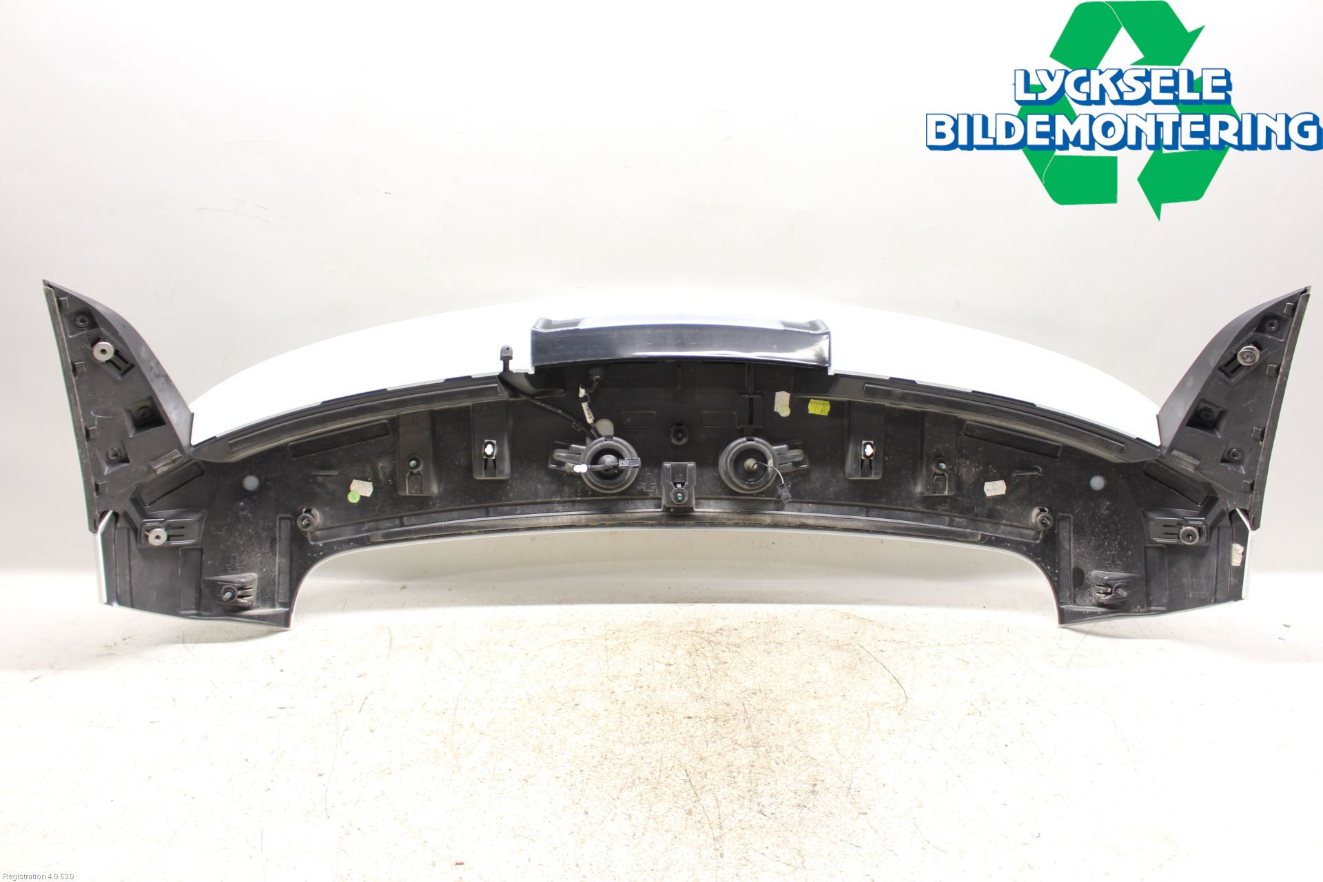 Opel INSIGNIA 17- Spoiler Baklucka