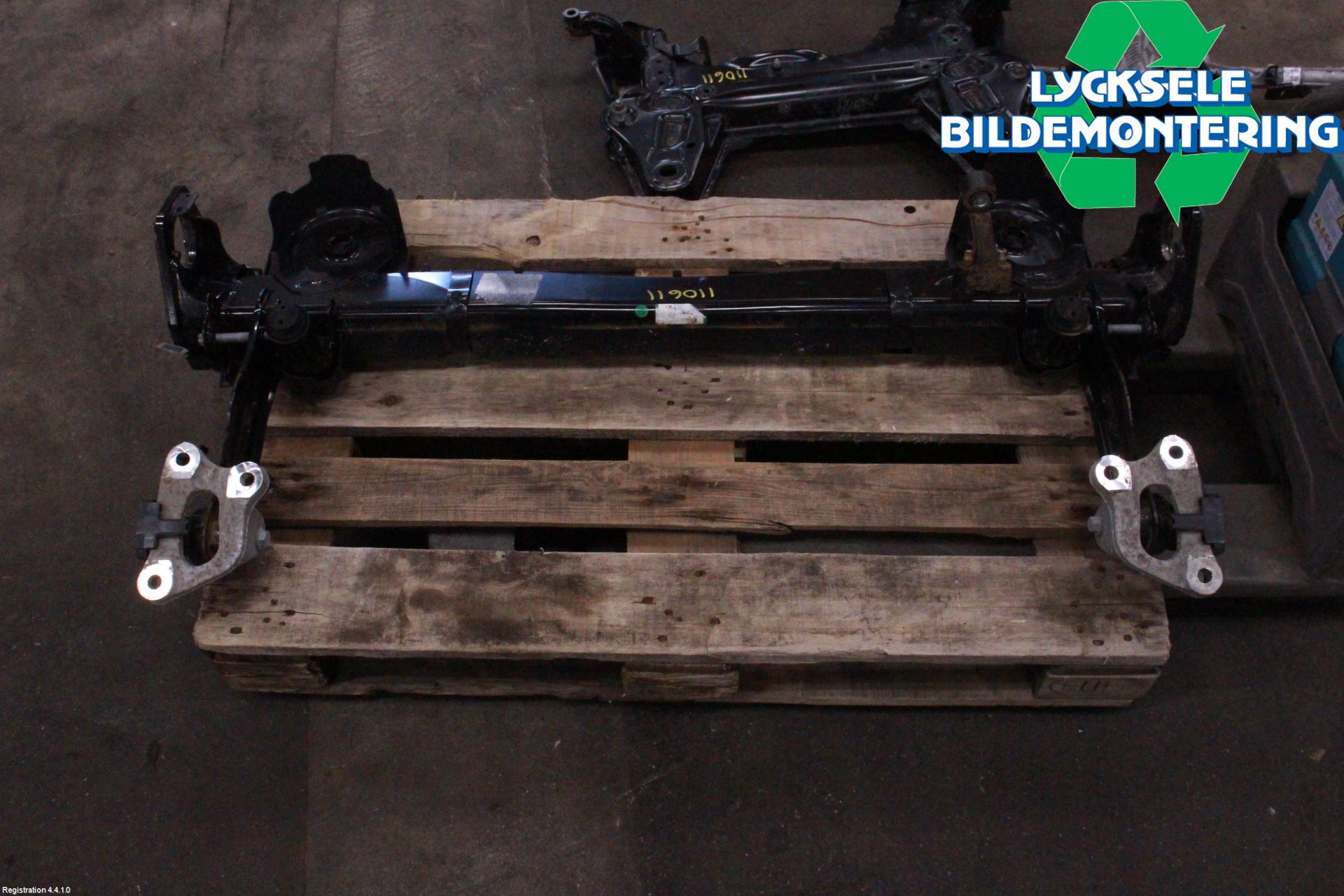 Peugeot 2008/E-2008 20- Bakaxelbalk