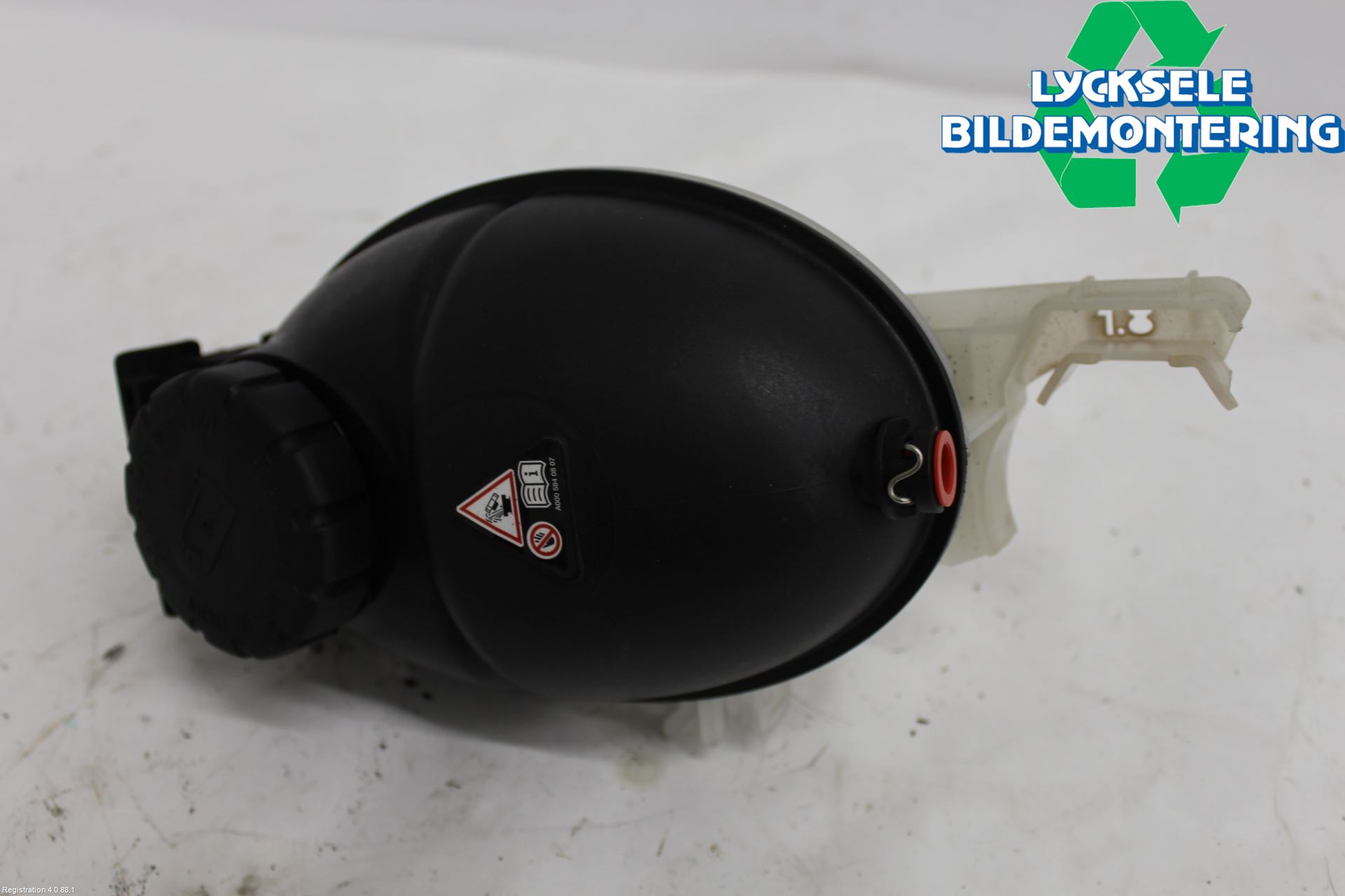 Mercedes-Benz MB E-KLASS (W212) 09-16 Expansionstank