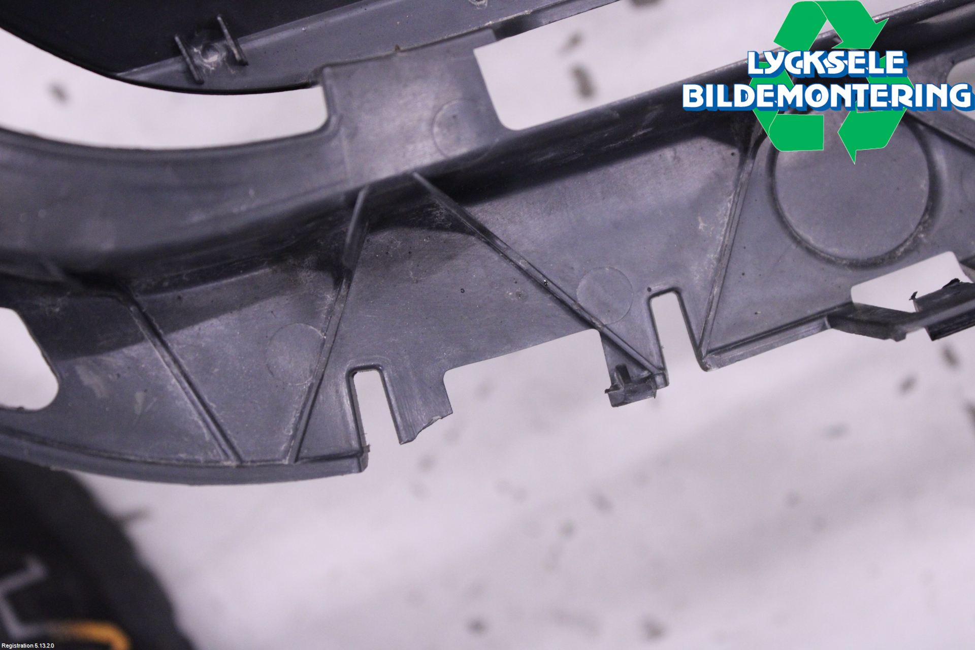 Mercedes-Benz MB SPRINTER (W906) 06-18 Grill Komp