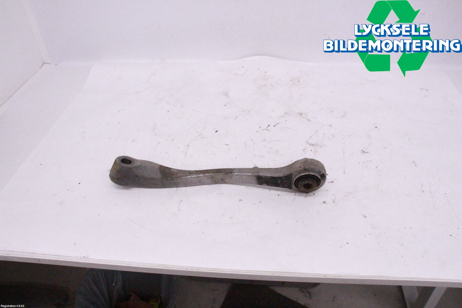 Ford EXPLORER 93-23 Bärarm Fram Övre Hö