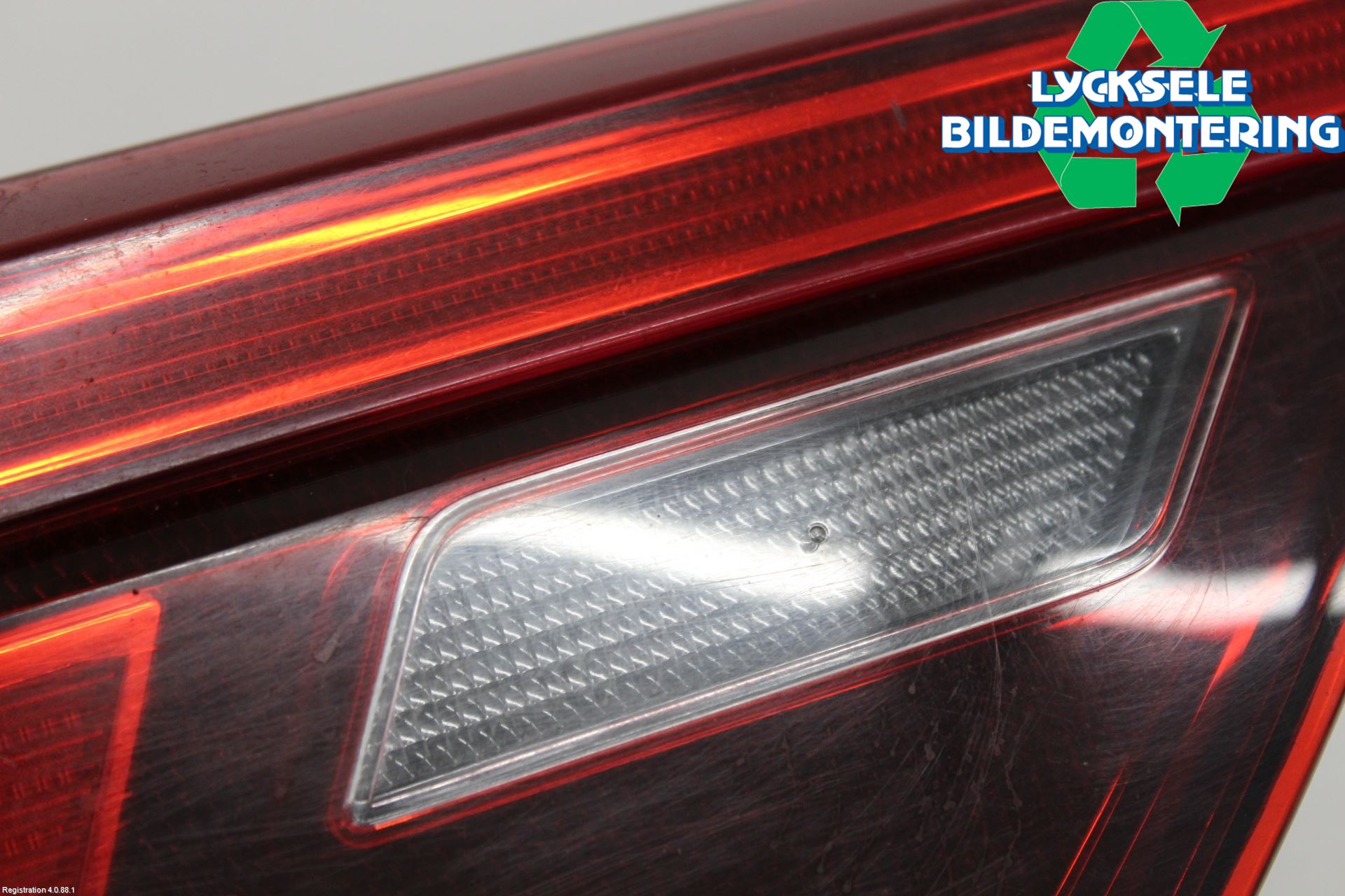 Volkswagen VW TIGUAN 16-24 Bakljus Lucka Vä