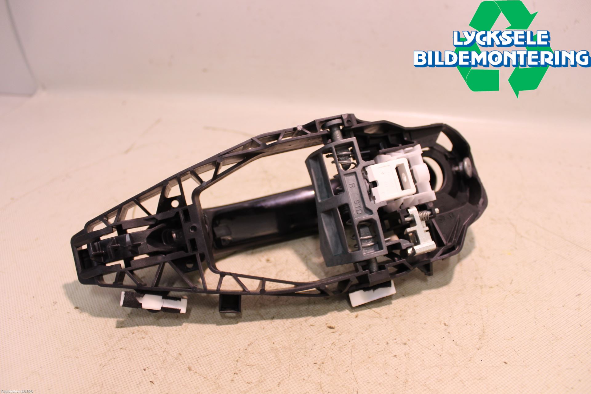 BMW 5 G30/G31/F90 17-23 Dörrhandtag Yttre Hö