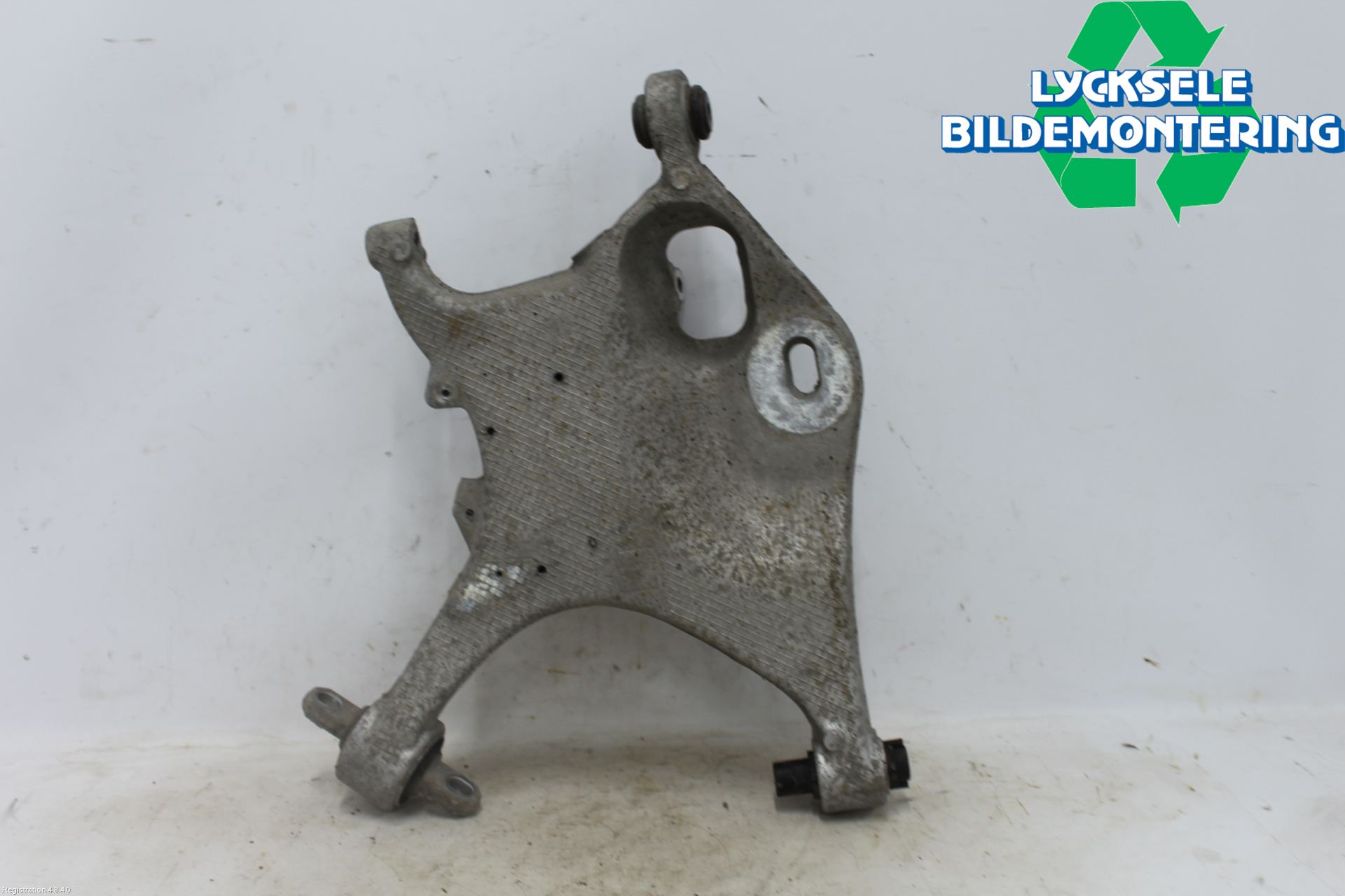 Volvo V60 19- Bärarm Bak Höger