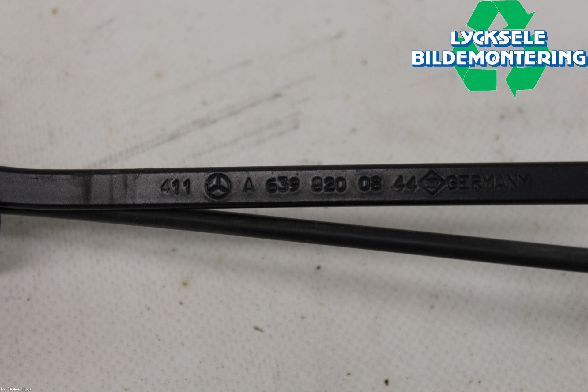 Mercedes-Benz MB VITO/VIANO (W639) 04-14 Torkararm Armar Vindruta