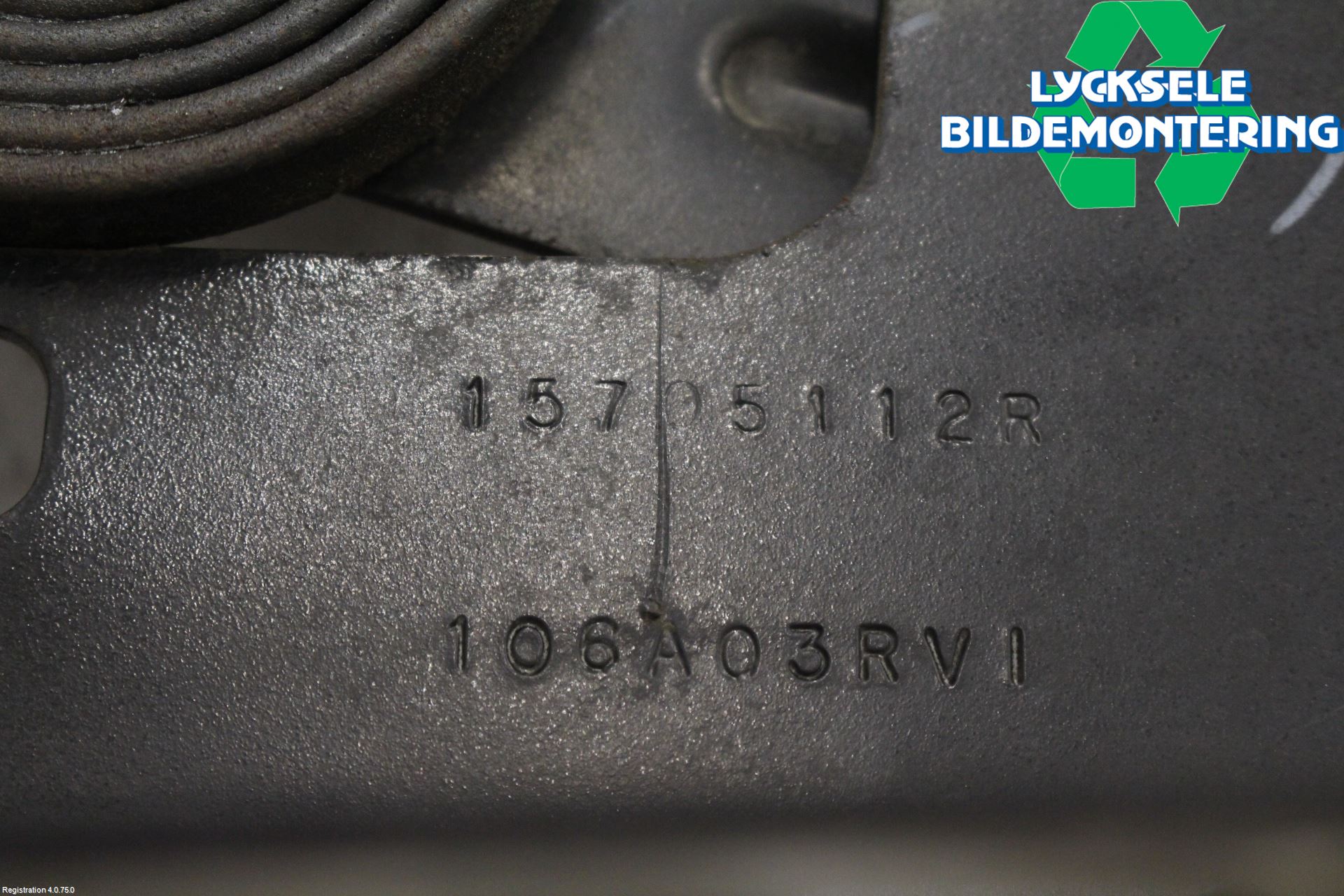 Cadillac ESCALADE Huvgångjärn