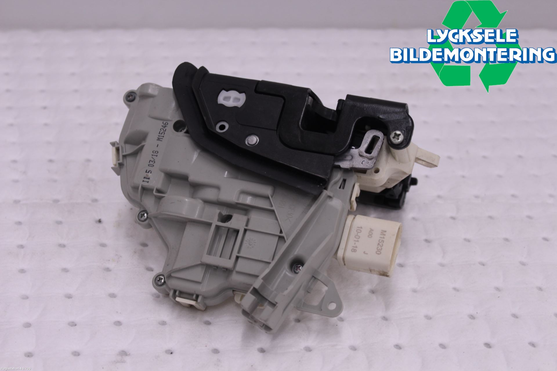 Audi Q3 8U 12-18 Låskista-Dörrlås