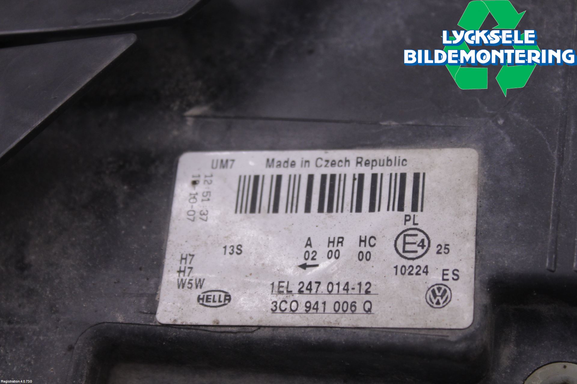 Volkswagen VW PASSAT 05-11 Strålkastare Höger