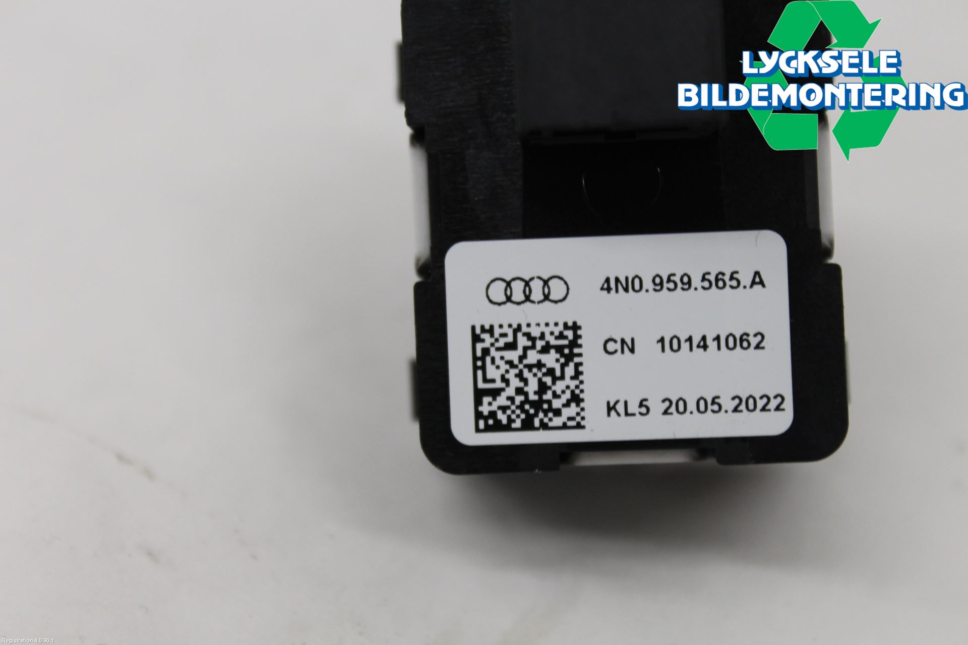 Audi A6 F2/C8 19- Strömställare Elhiss